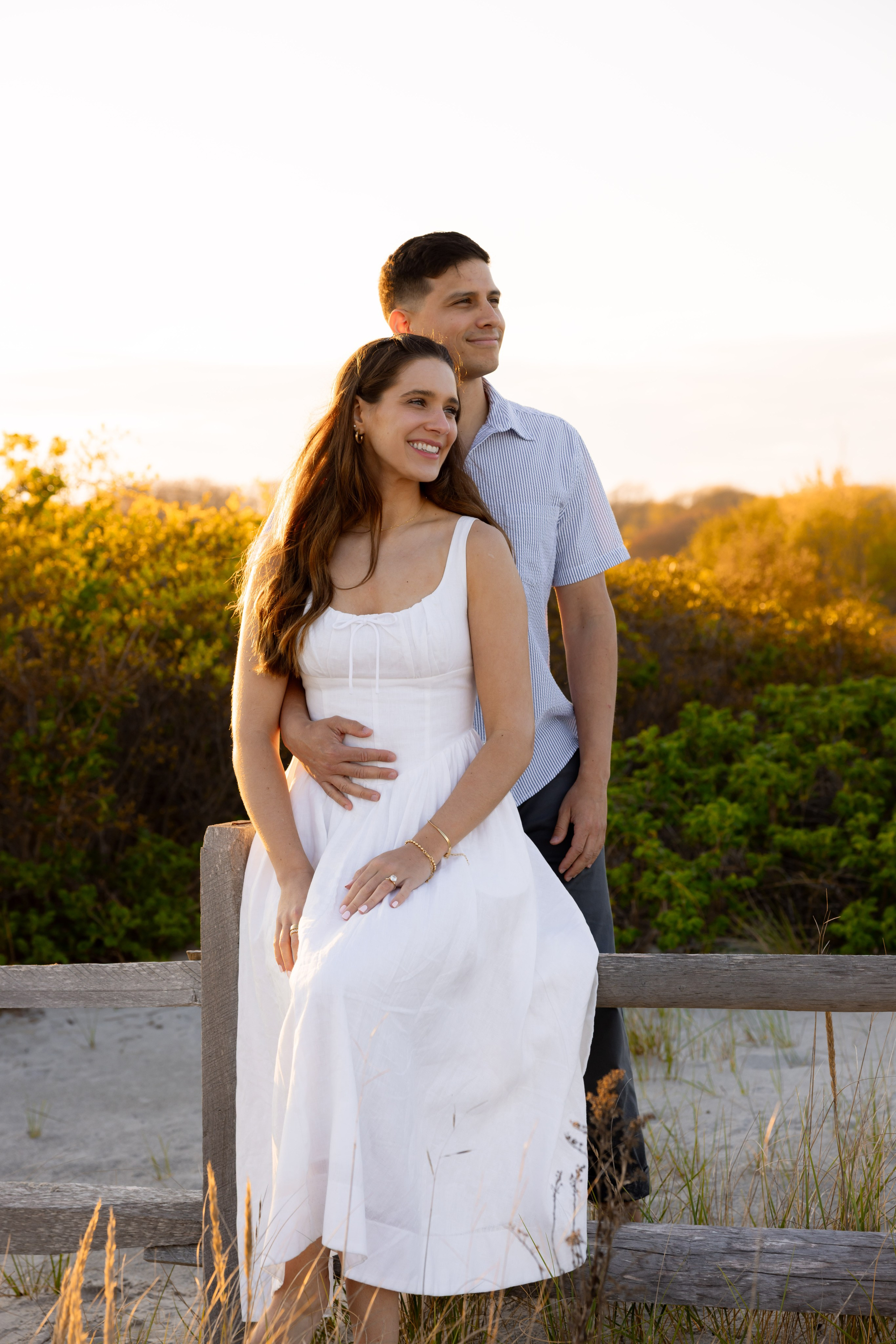Bella & Nick — Sunset Engagement. Rhode Island Wedding Photographer Tati Simpson