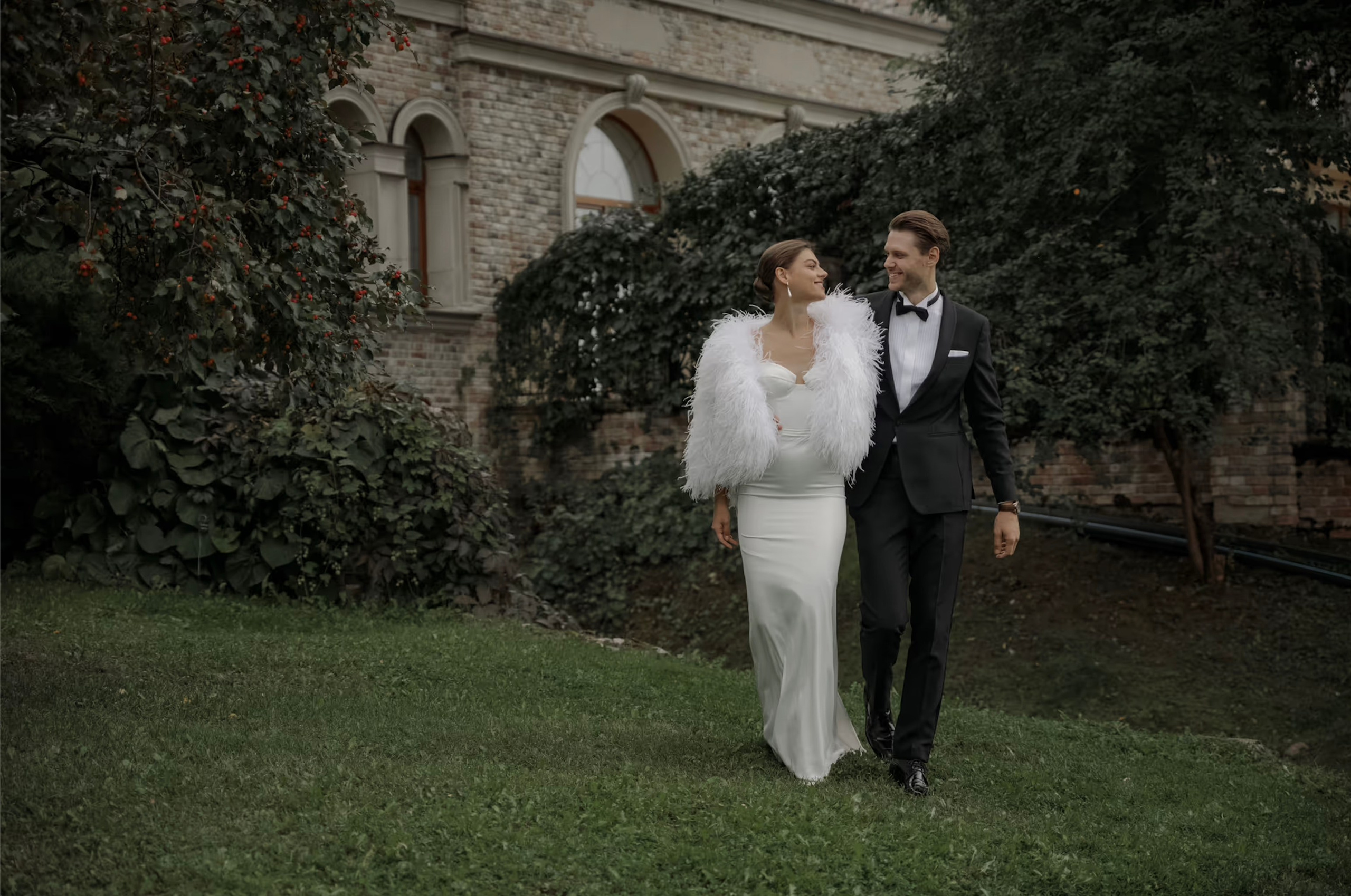 Main. Wedding and family film crew. Video and photo shoot. Photoschool