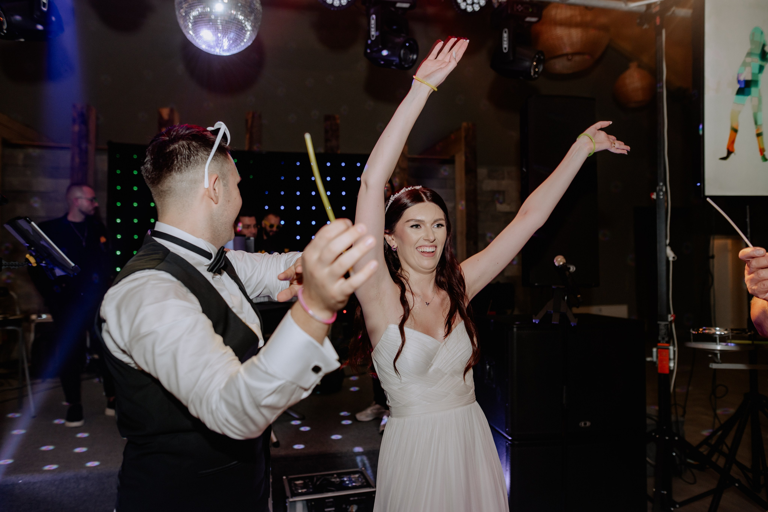 Paula + Stefan | Wedding day. Proud Vision Weddings | Wedding Photography & Film — Servicii profesionale Foto Video Nunta Iasi