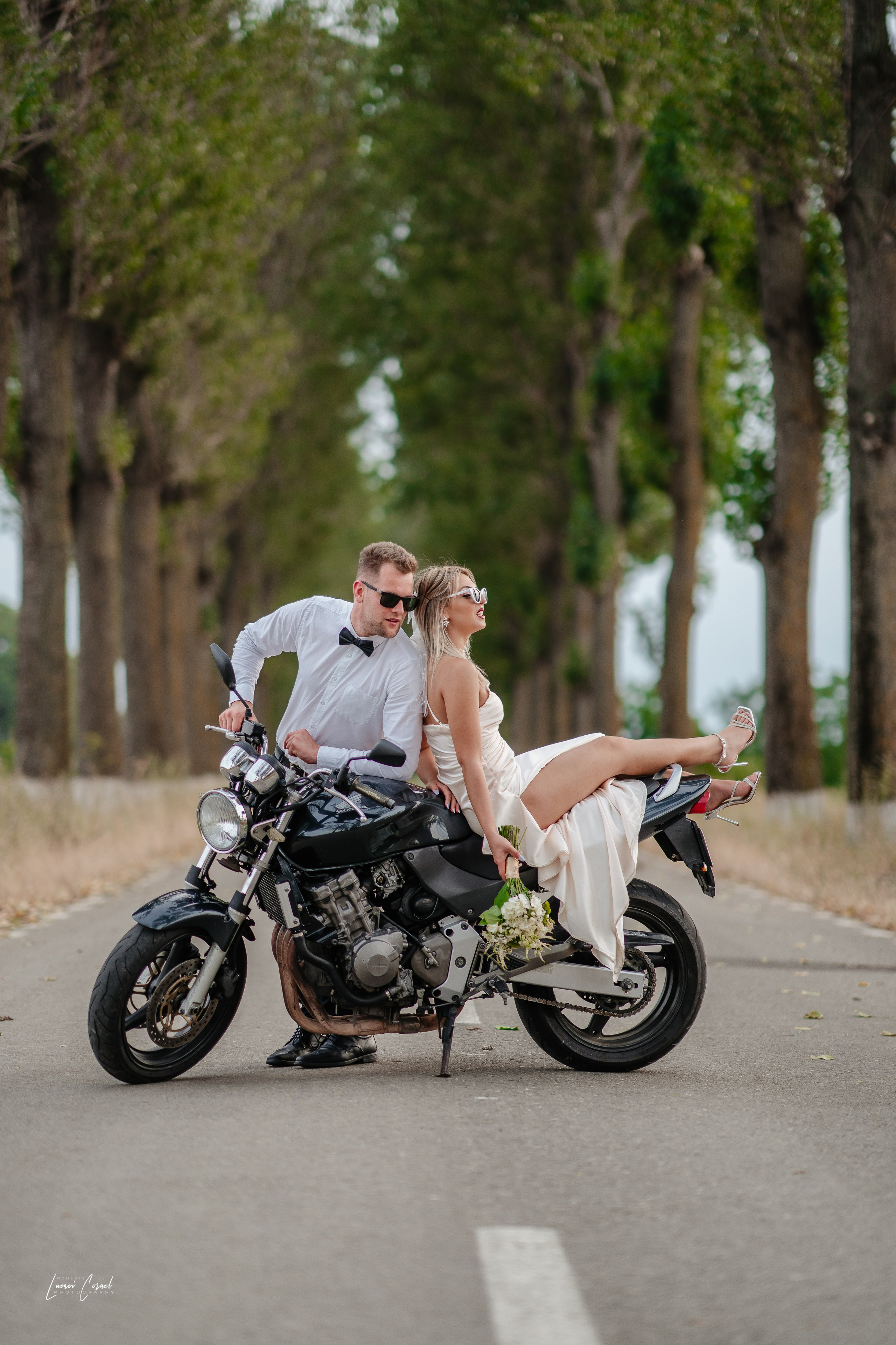 Save The Date – Emoție și anticipare. Fotograf de nuntă, corporate, botezuri, majorate și aniversări Roman, Lucaci Cornel