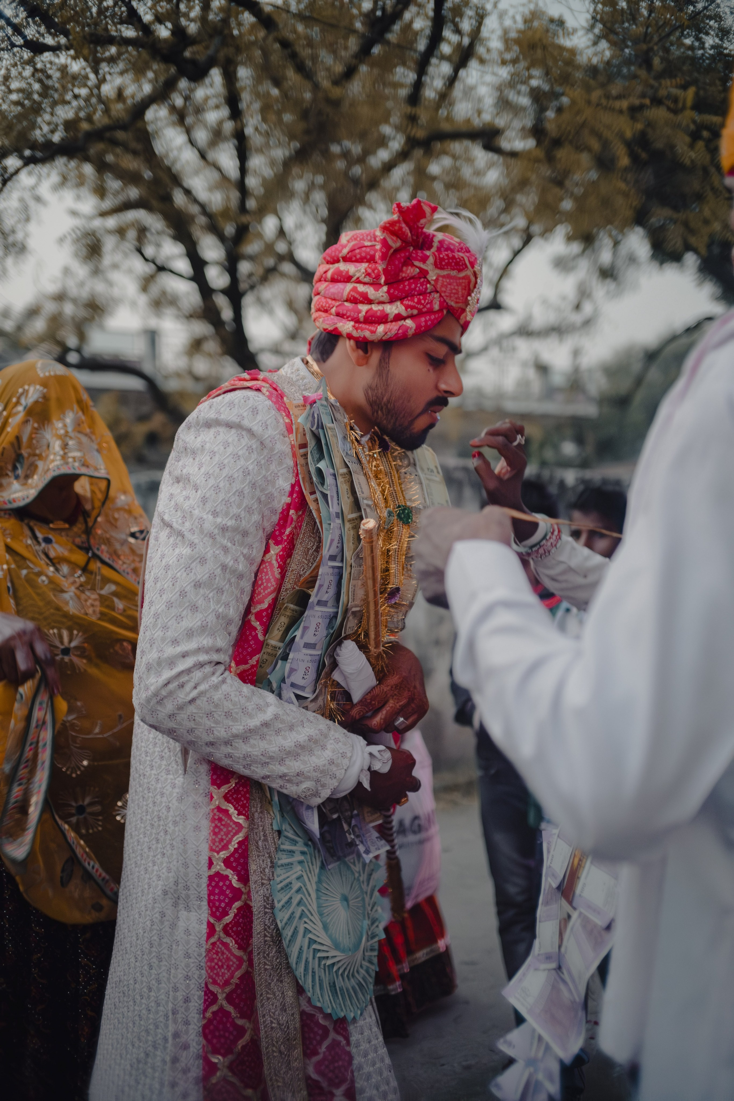 Parul & Sanjay. Wedding and Family photographer in india