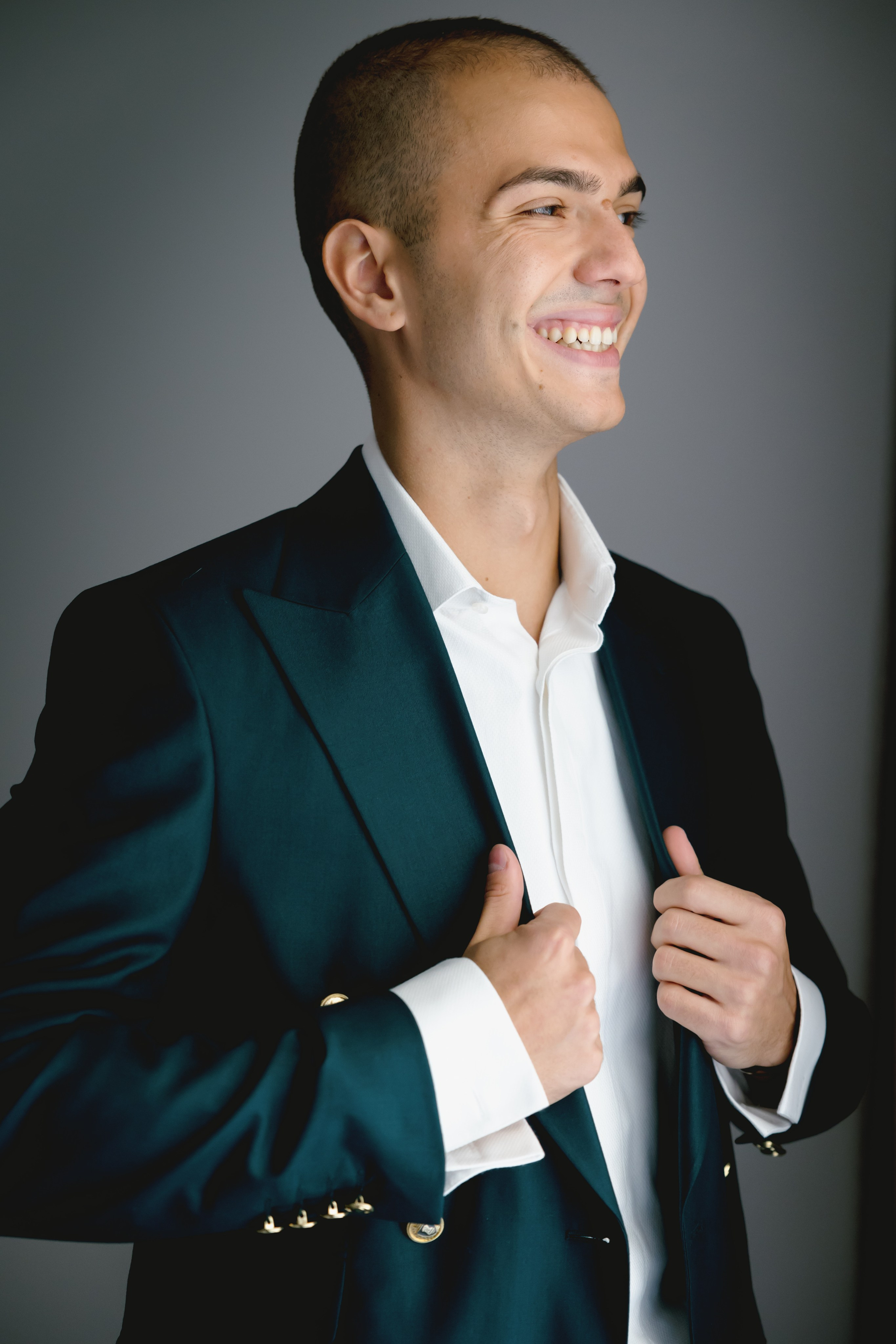 Bianca & Mihnea Pitesti. MDimaFotoStudio. Fotograf de nuntă, evenimente private și de familie