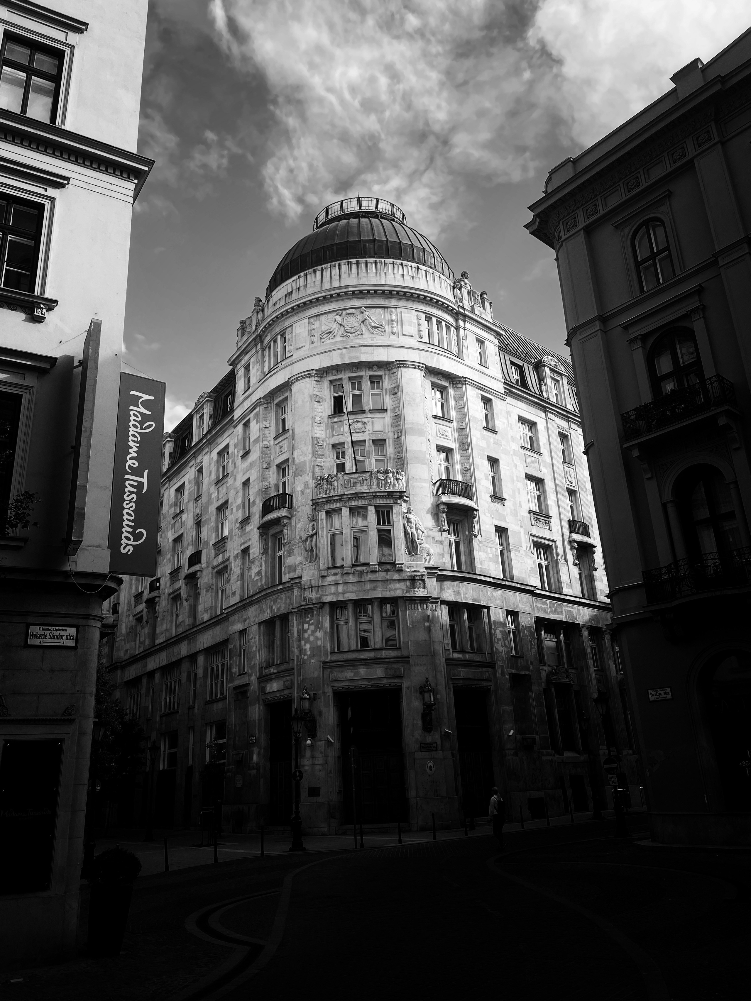 Corner. Budapest 2026. IPHONE 12 PRO