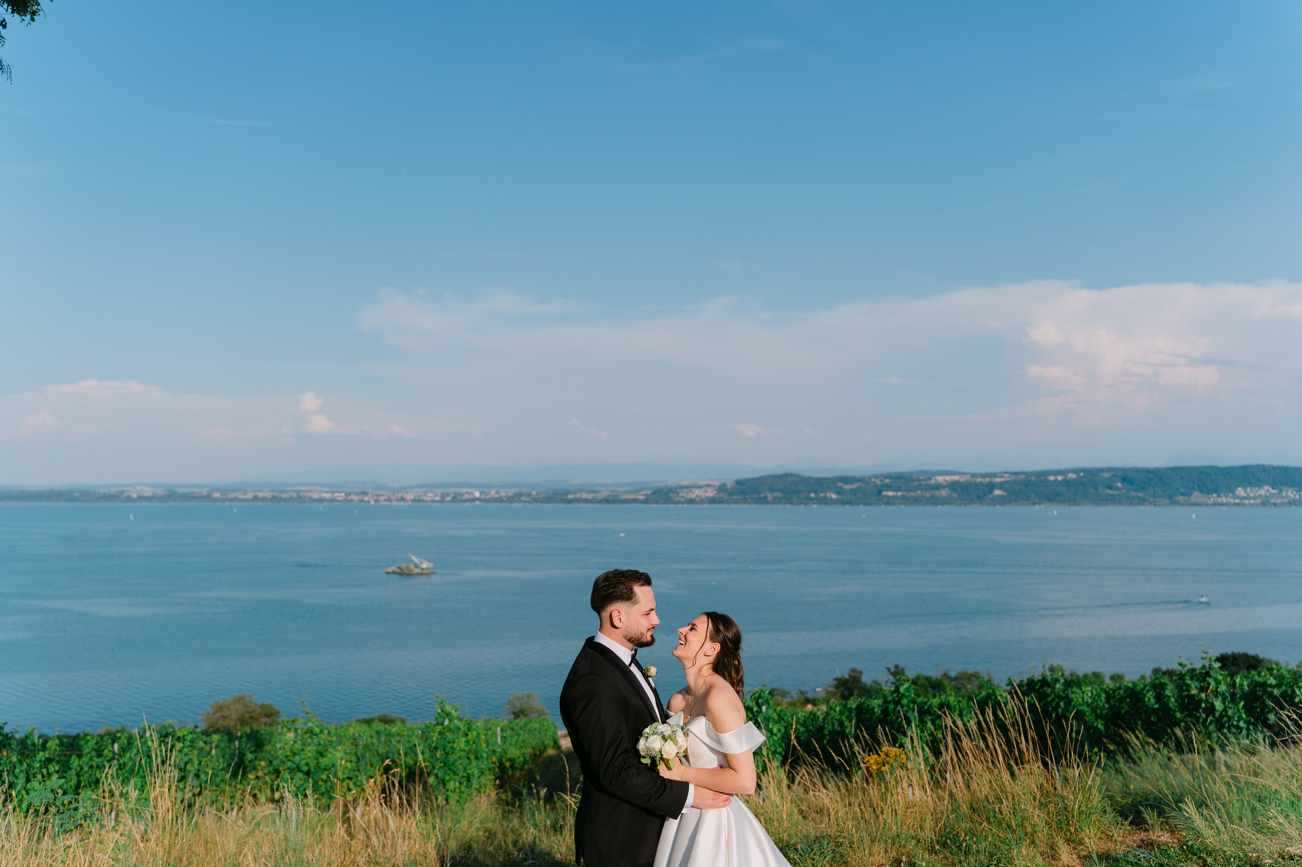 Casamento Isabel & Freskim em La Chaux-de-Fonds e Neuchâtel, Suiça. Fotógrafo de casamentos e destination wedding no Porto, Portugal — Davi Valente | Lisboa, Douro, Roma e Lago de Como
