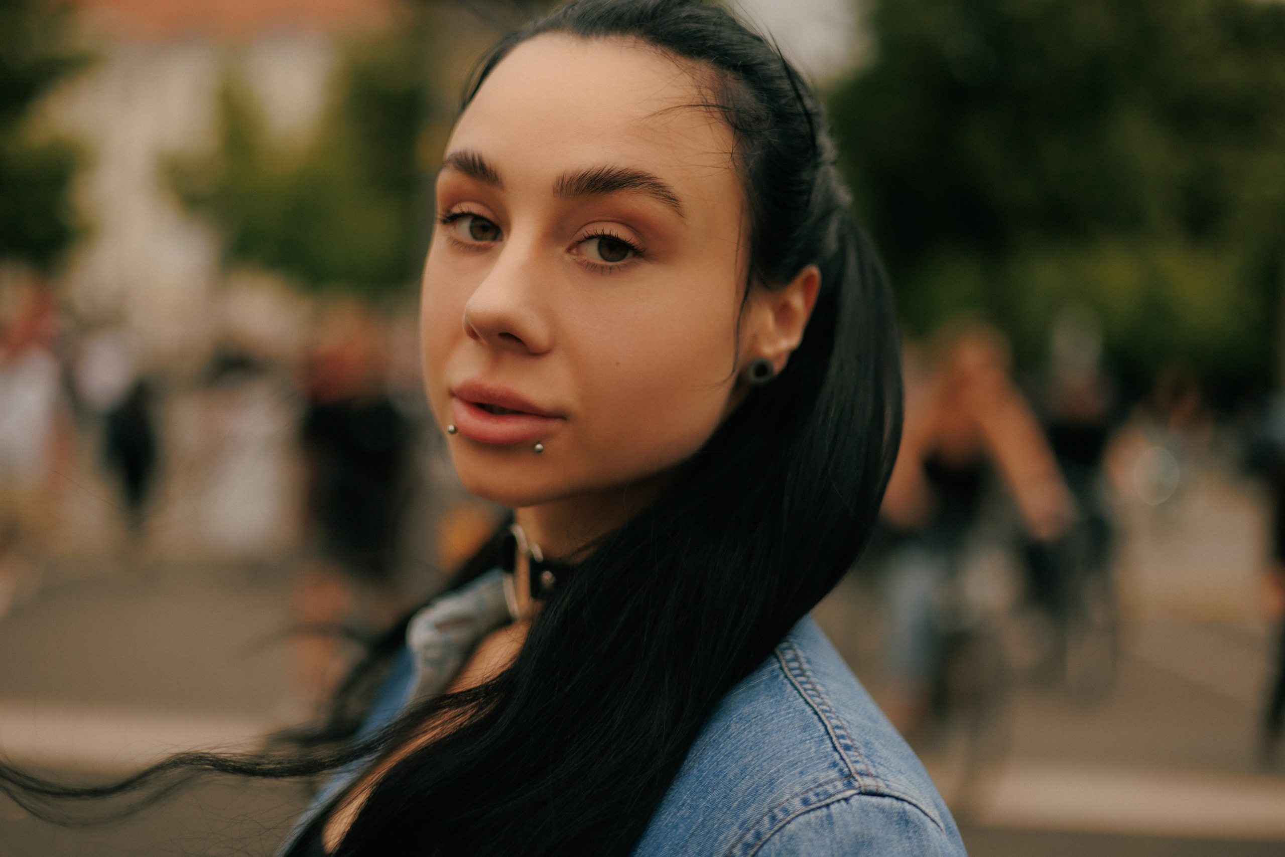 Urban Energy — Street Portraits in Natural Light. Confident, Bold & Cinematic. Kristina Kozheltsova- Soulful Portrait&Lifestyle&Love Story Photographer in Leipzig, Germany