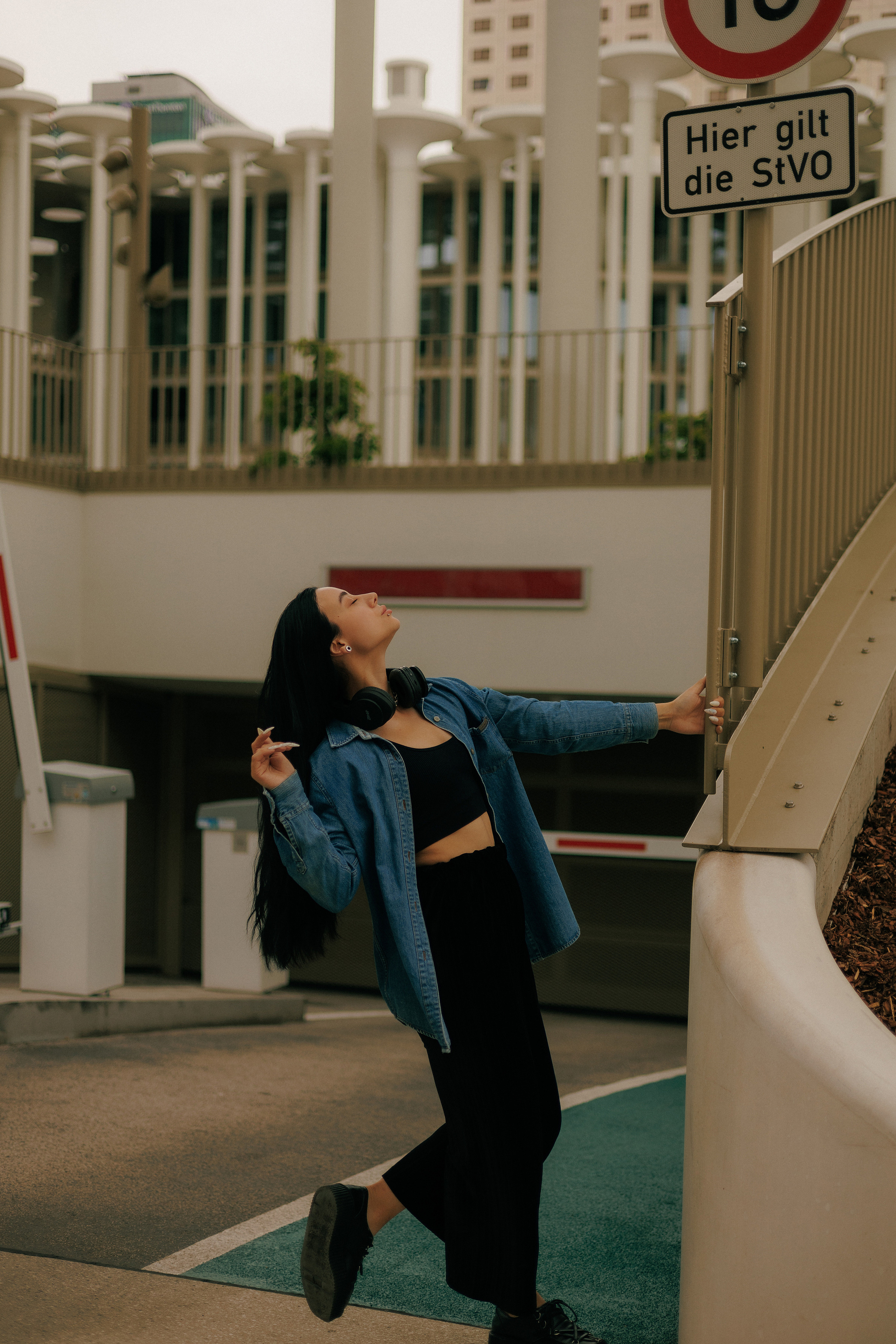 Urban Energy — Street Portraits in Natural Light. Confident, Bold & Cinematic. Kristina Kozheltsova- Soulful Portrait&Lifestyle&Love Story Photographer in Leipzig, Germany