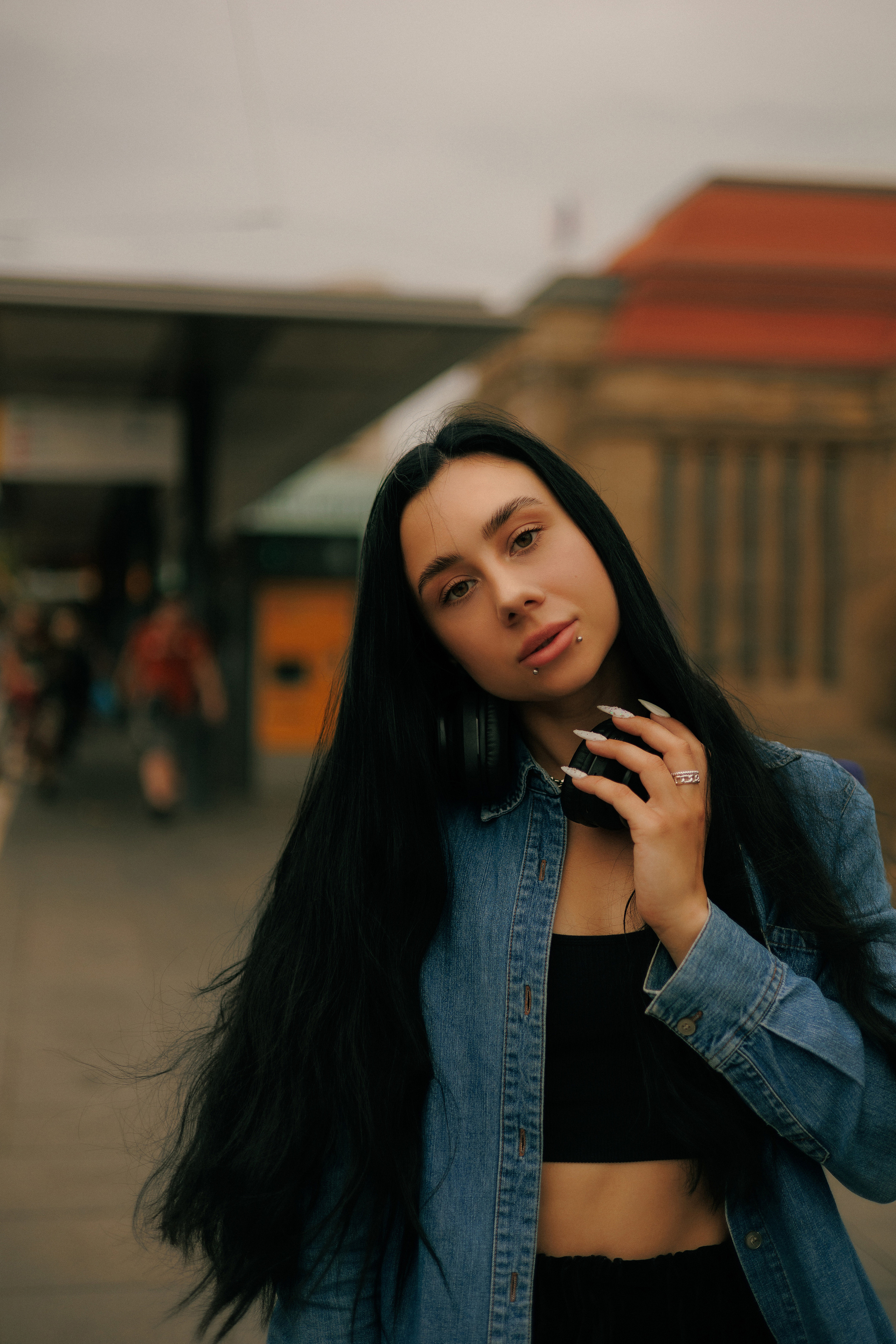 Urban Energy — Street Portraits in Natural Light. Confident, Bold & Cinematic. Kristina Kozheltsova- Soulful Portrait&Lifestyle&Love Story Photographer in Leipzig, Germany