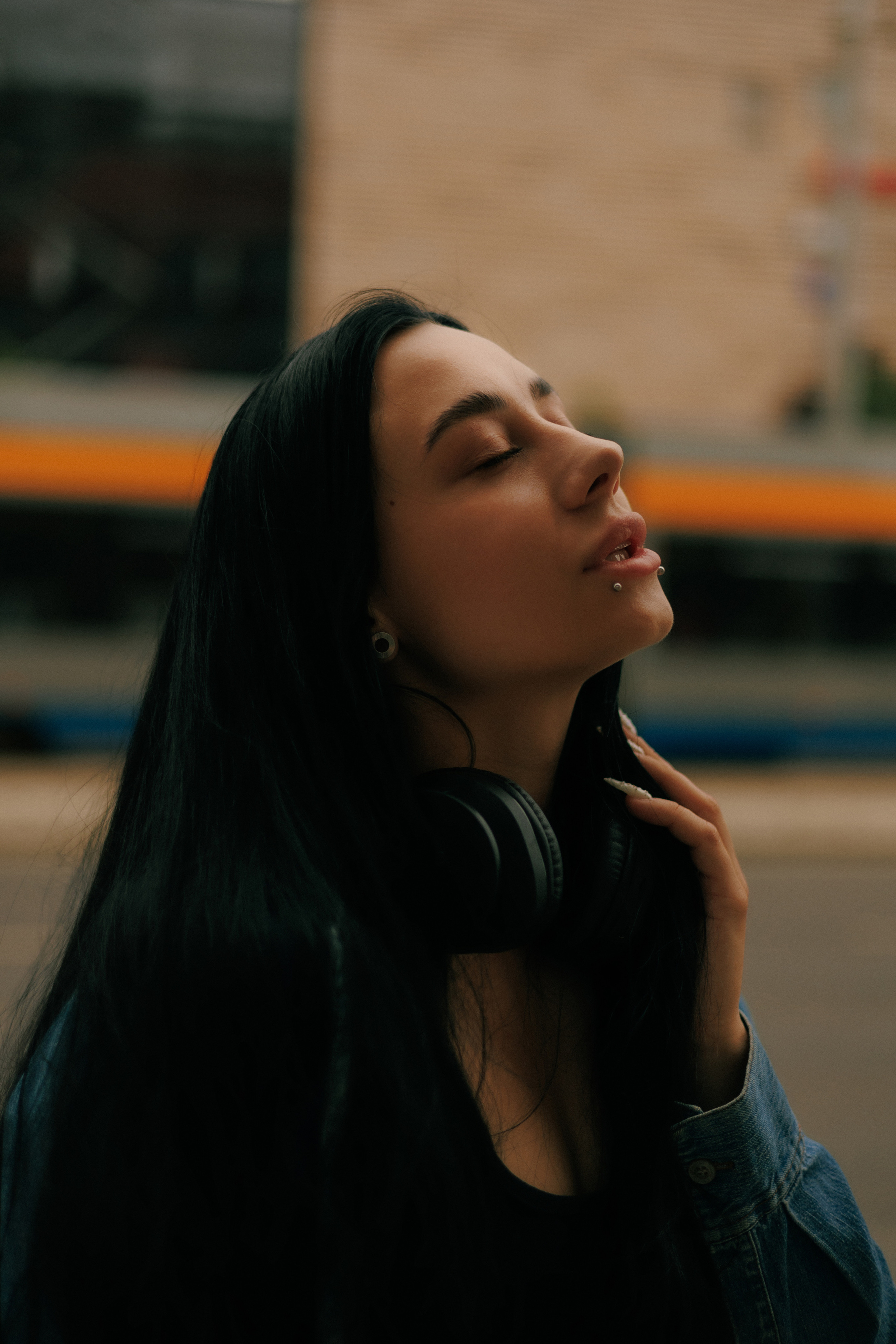 Urban Energy — Street Portraits in Natural Light. Confident, Bold & Cinematic. Kristina Kozheltsova- Soulful Portrait&Lifestyle&Love Story Photographer in Leipzig, Germany