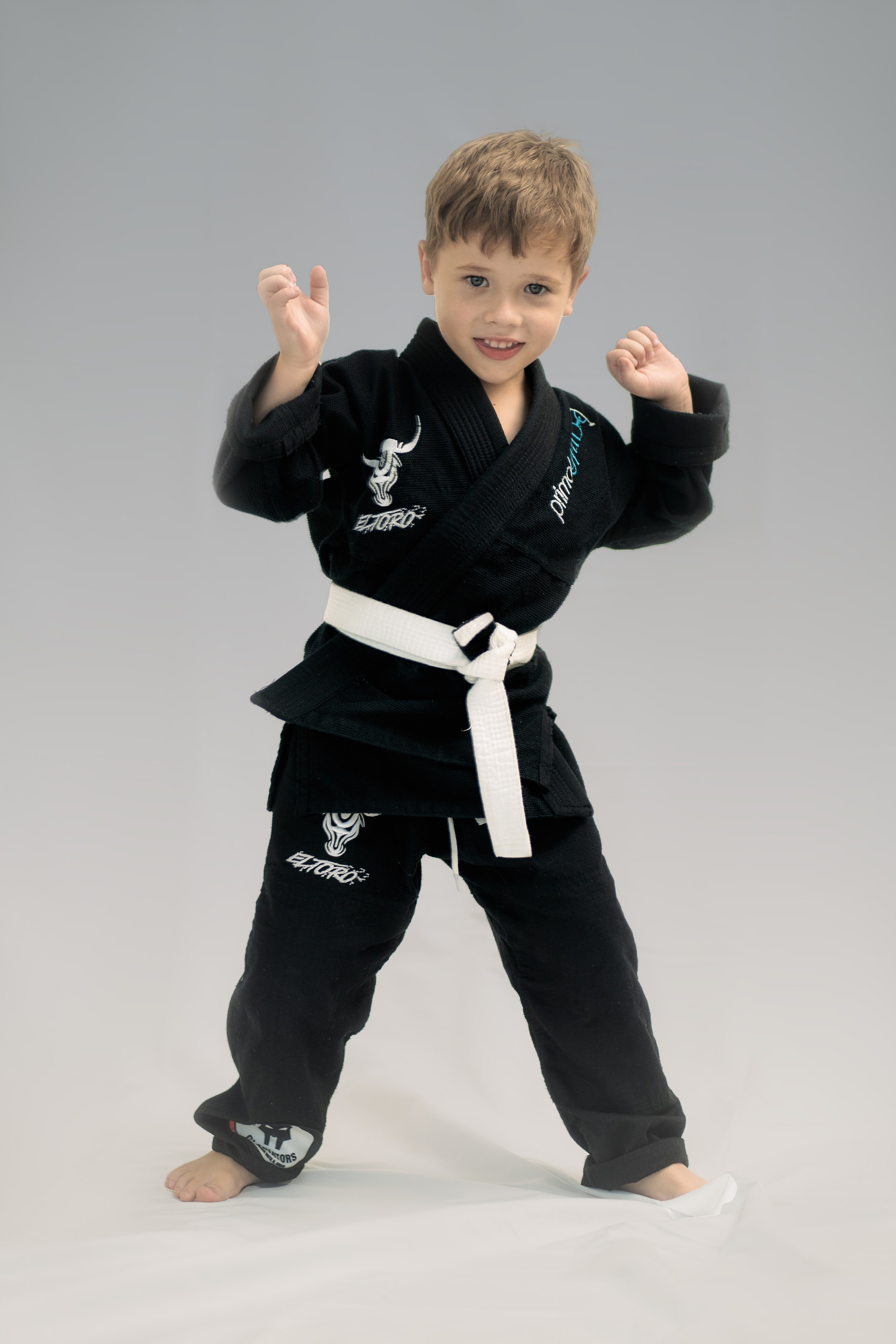 Children's photography. Children in the frame. Little athletes. Champions. A home photo shoot in Abu Dhabi. Children's photographer in Abu Dhabi, Dubai