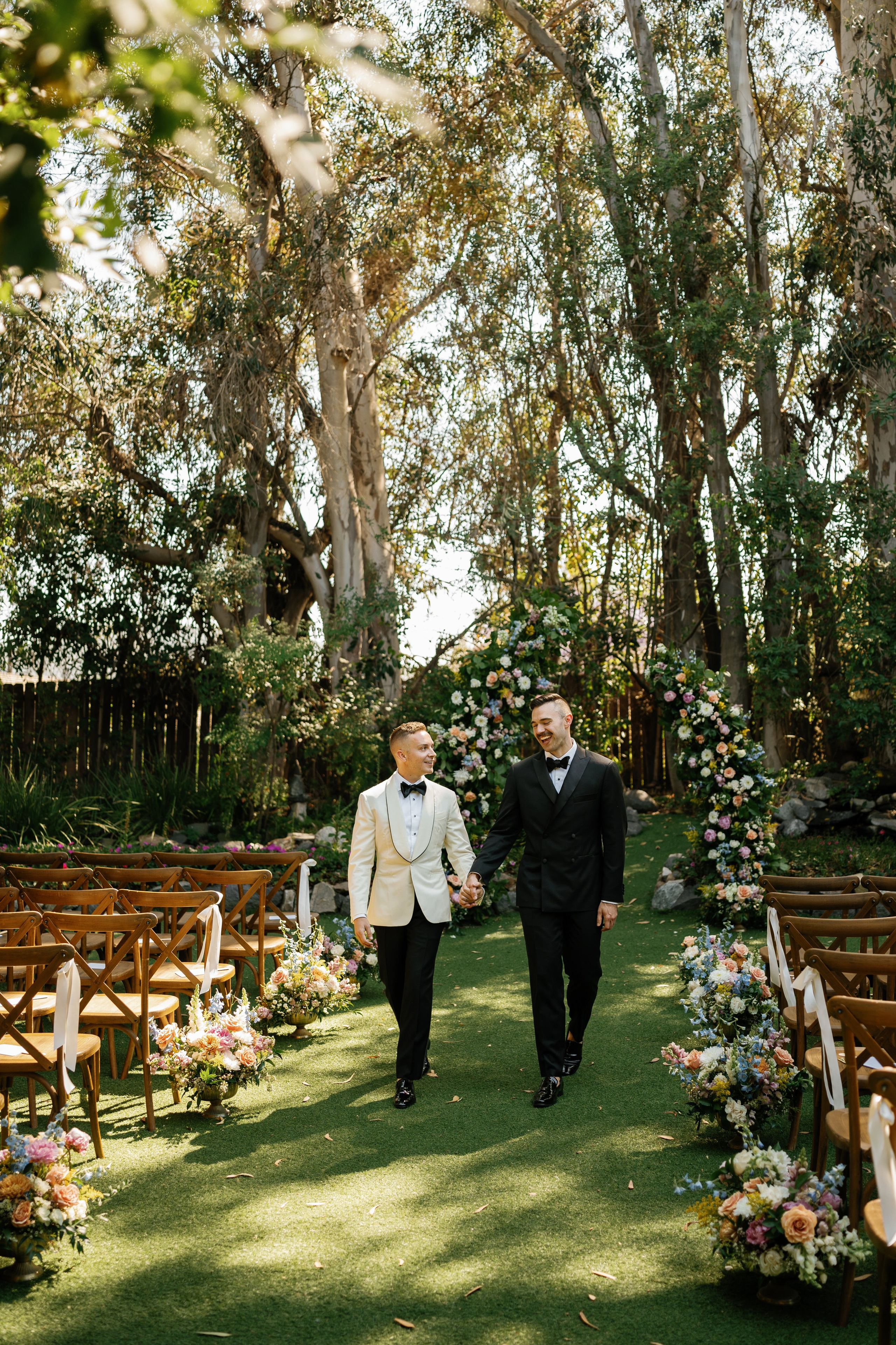 LGBT wedding photographer in California. Wedding Photography & Videography Team in California, Los Angeles, San Francisco, San Diego and Travel