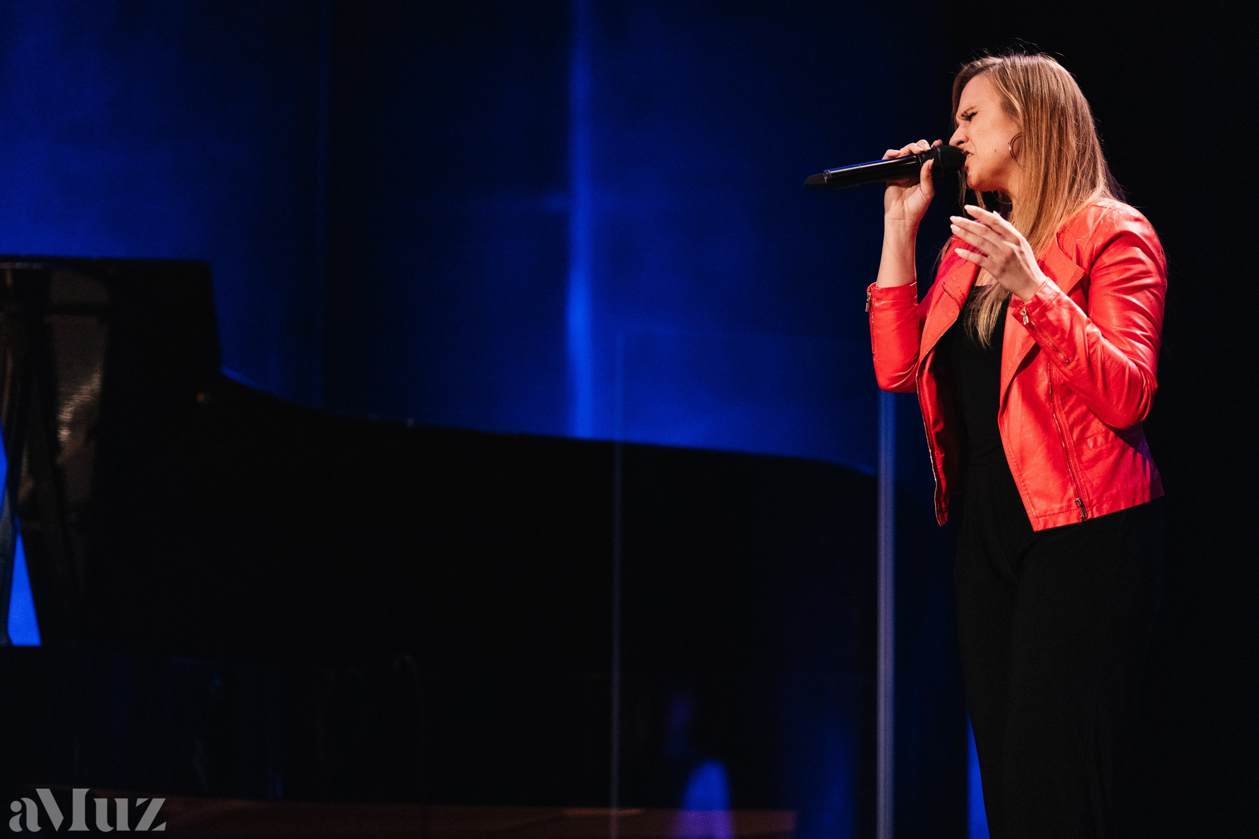 Jazz Zaśpiewam. Fotograf Ślubny Warszawa - Sesje Biznesowe Rodzinne Eventy