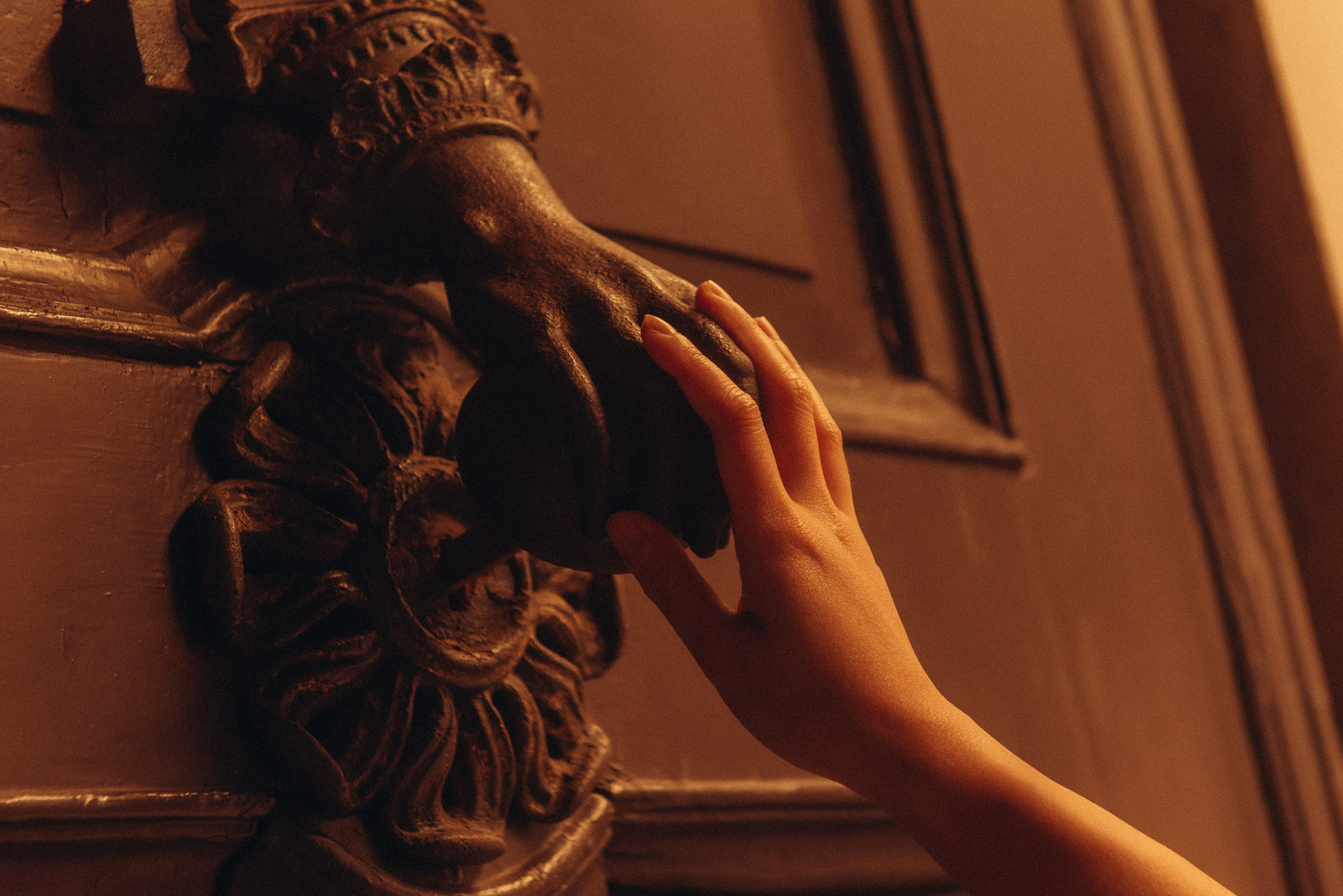 Urban Fashion Photography in Milan — Capture Your Style. Anastasiia Buchinskaia Photographer in Milan