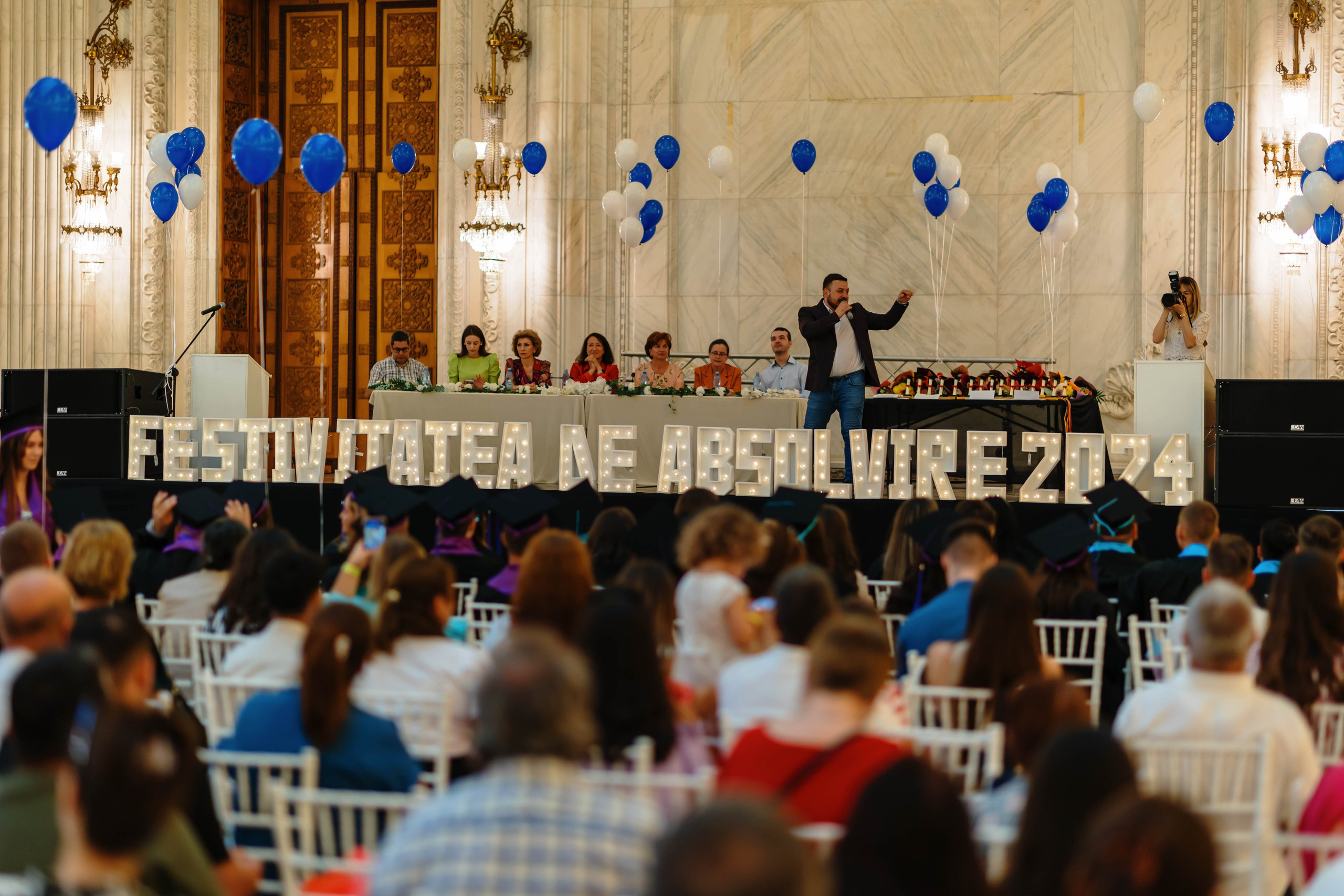 Festivitate Absolvire ASE 2024 - Palatul Parlamentului Bucuresti. MDimaFotoStudio. Fotograf de nuntă, evenimente private și de familie