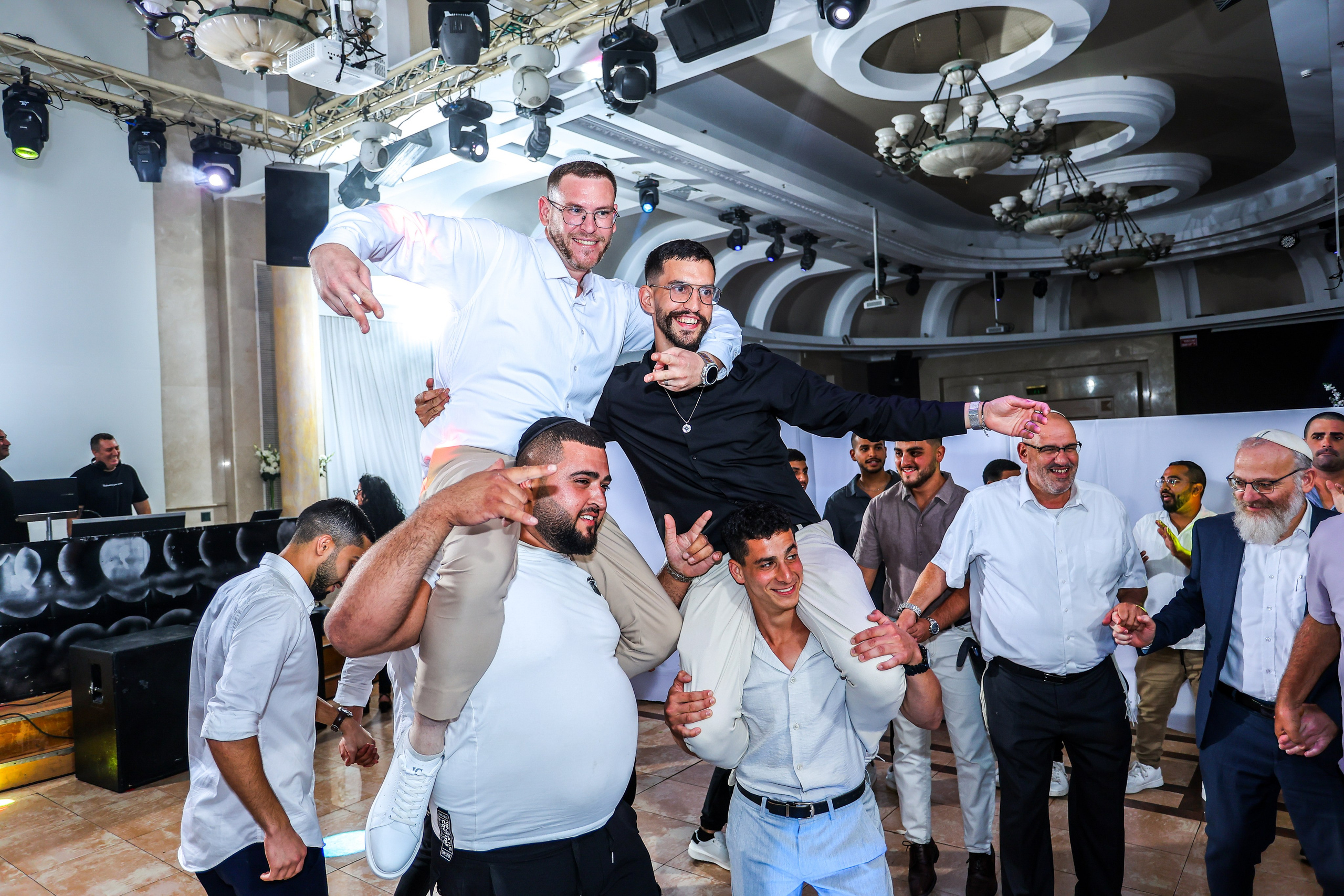 L & A. משה מנשה צלם חתונות