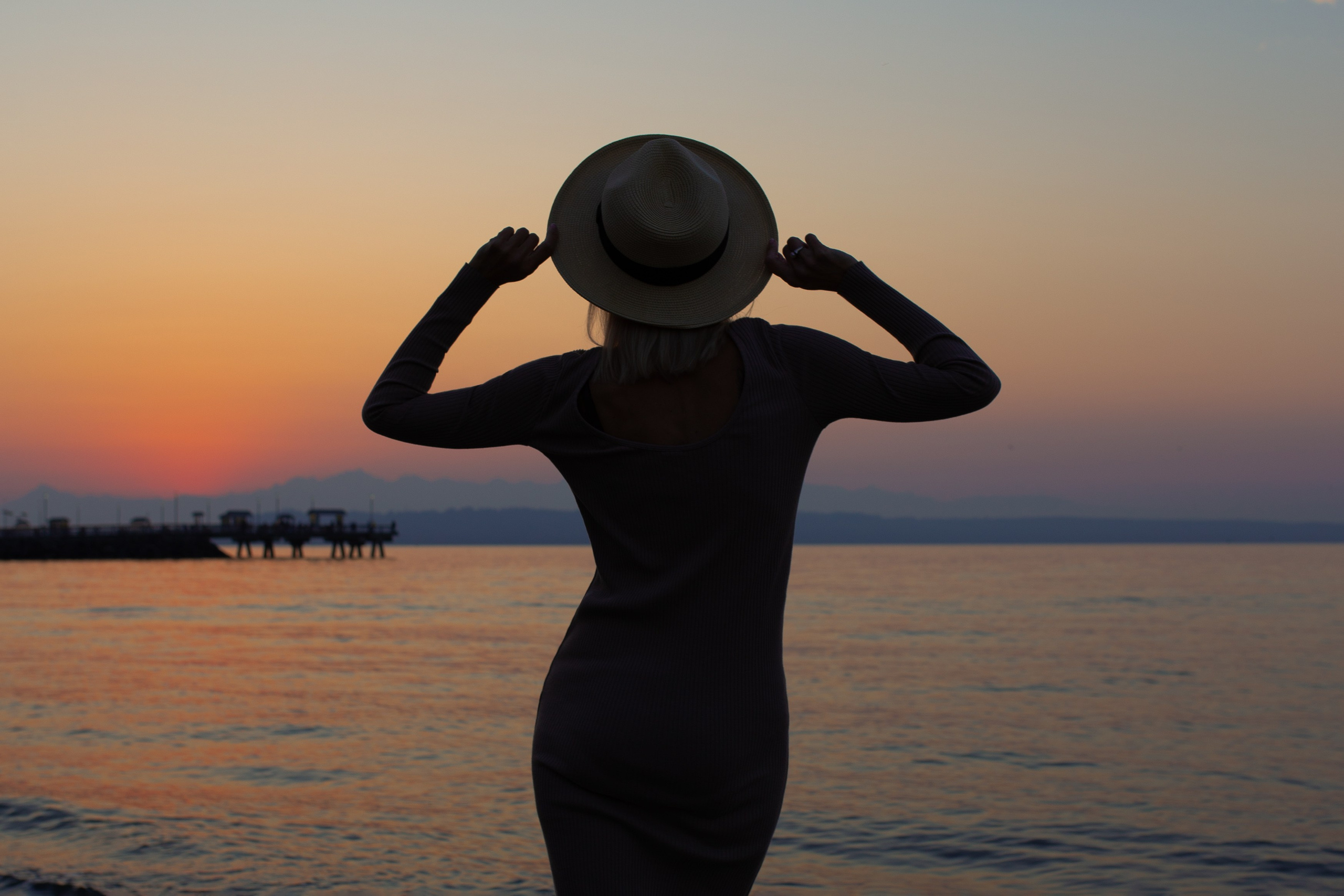 Waterfront Photoshoot. YuAnna studio. Family & Kids Photographer in Seattle area, located in