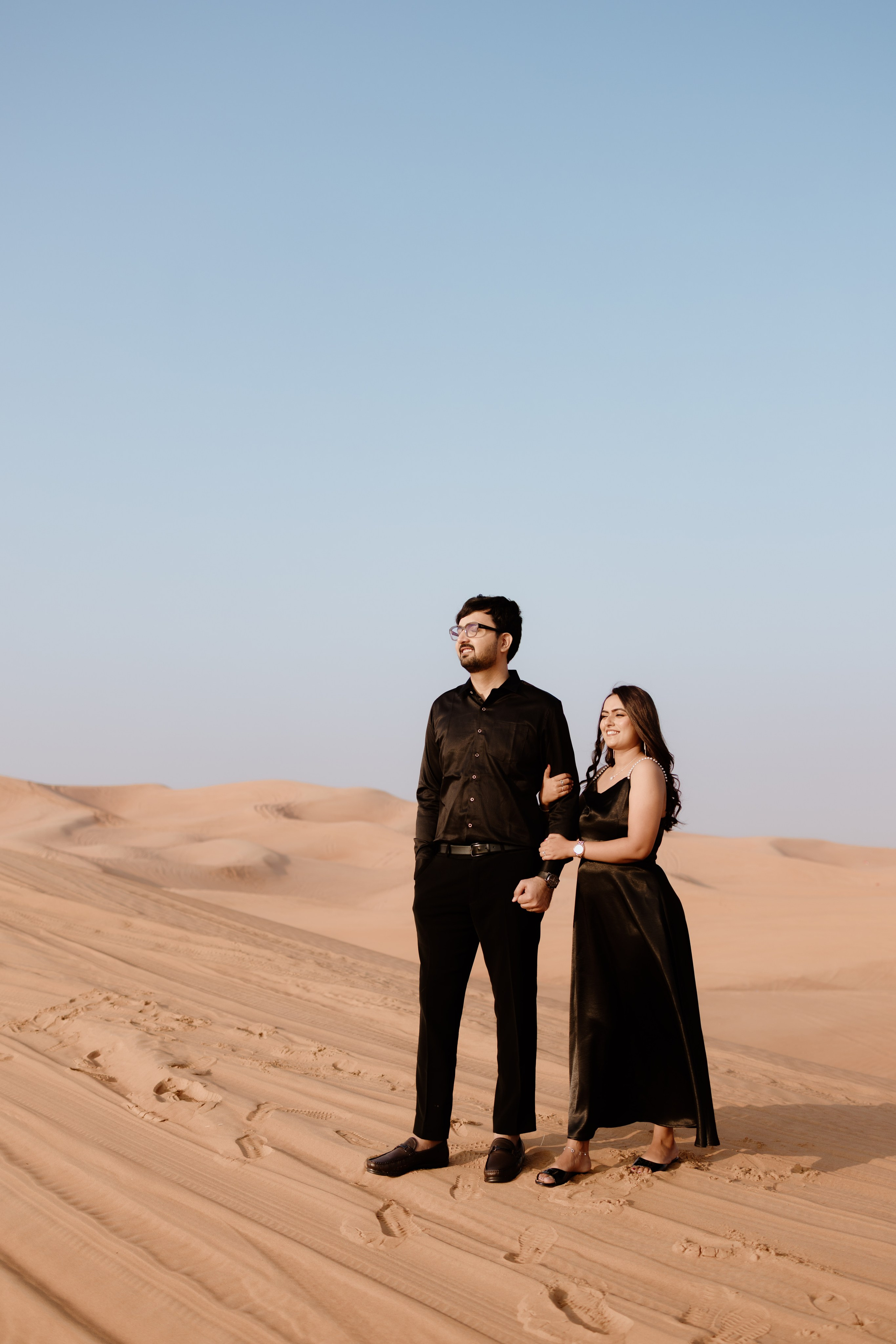 COUPLE SESSIONS. Love Emotions Weddings