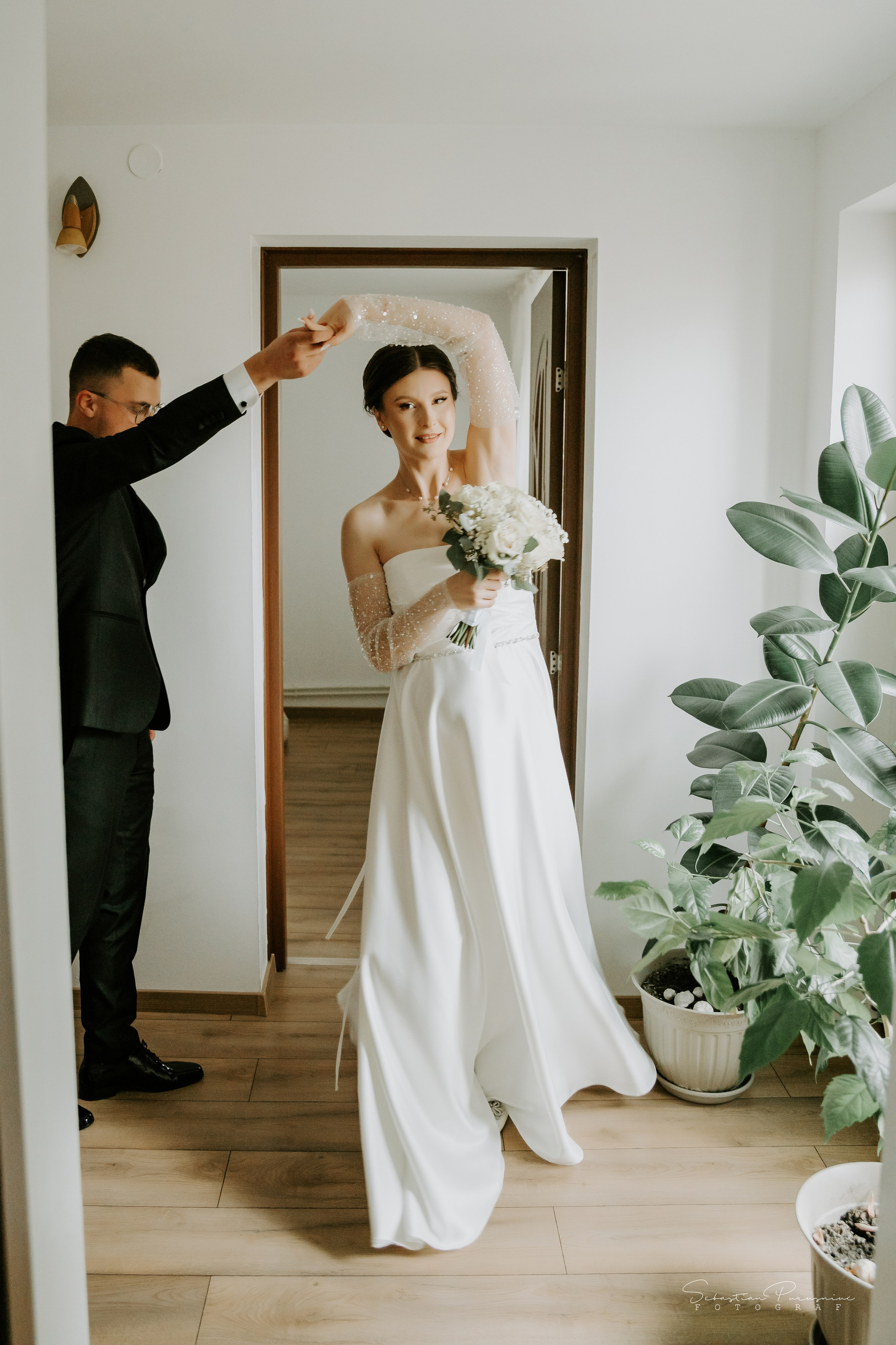 Mădălina & Alexandru. Sebastian Purusniuc Fotograf - Iasi