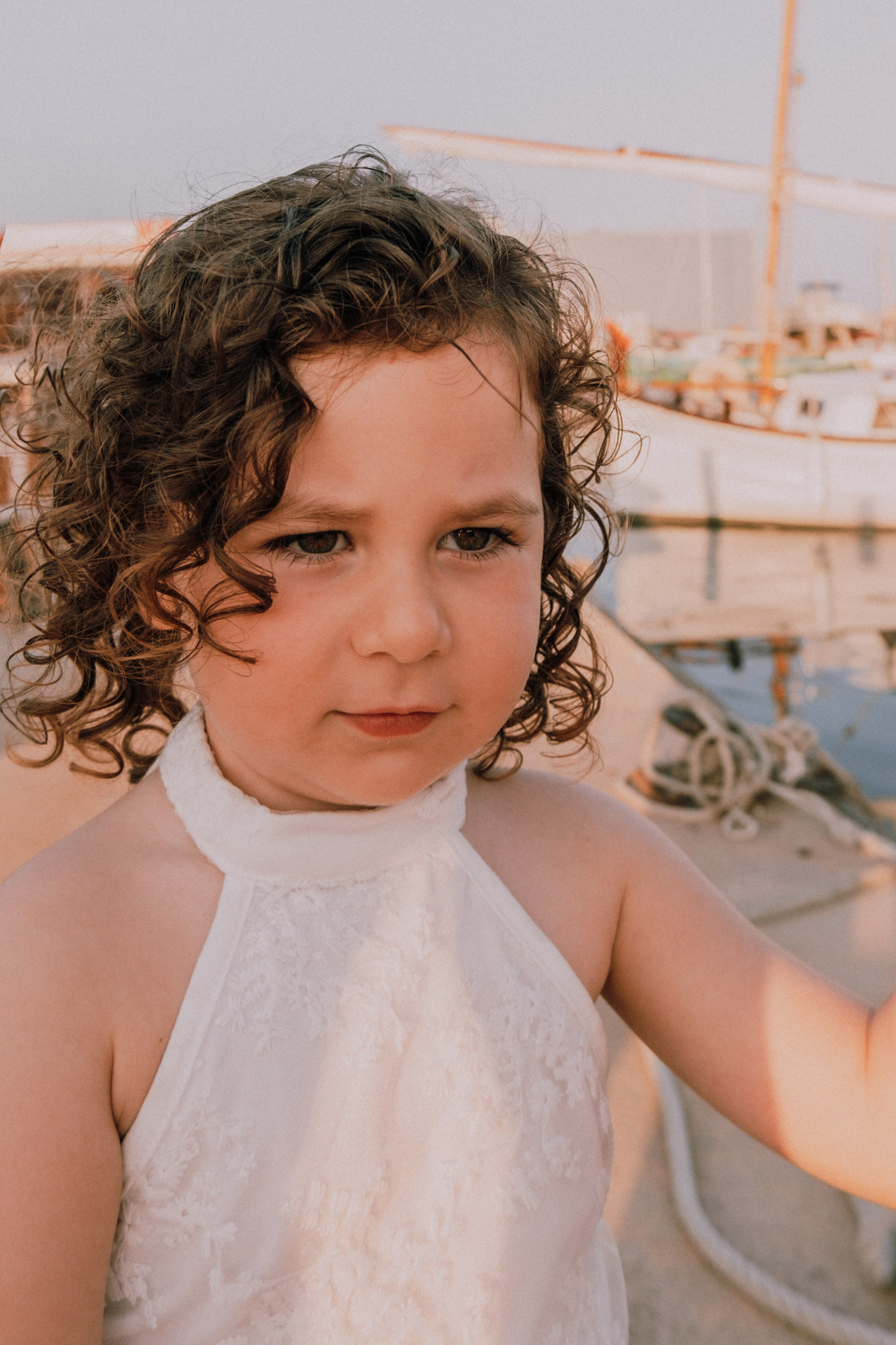Sesión familiar en la playa. Fotografía profesional en Calafell - Elena Medvedeva