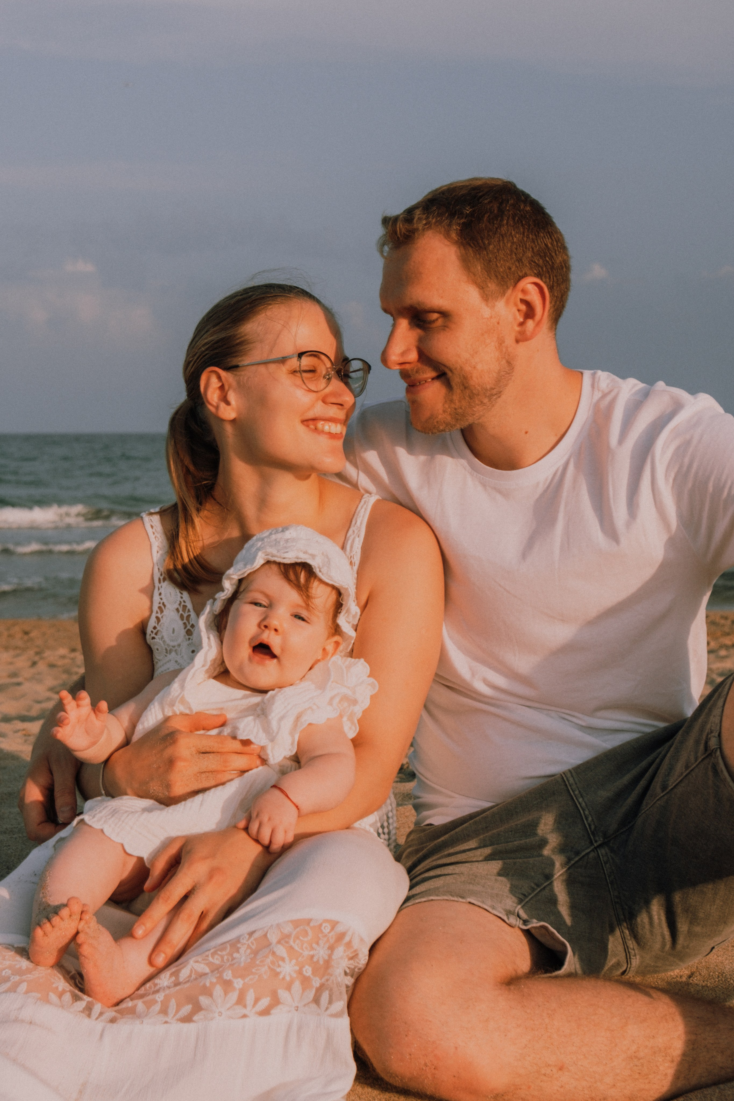 Семейная фотосессия на пляже. Профессиональная фотосъемка в Калафелле — Елена Медведева