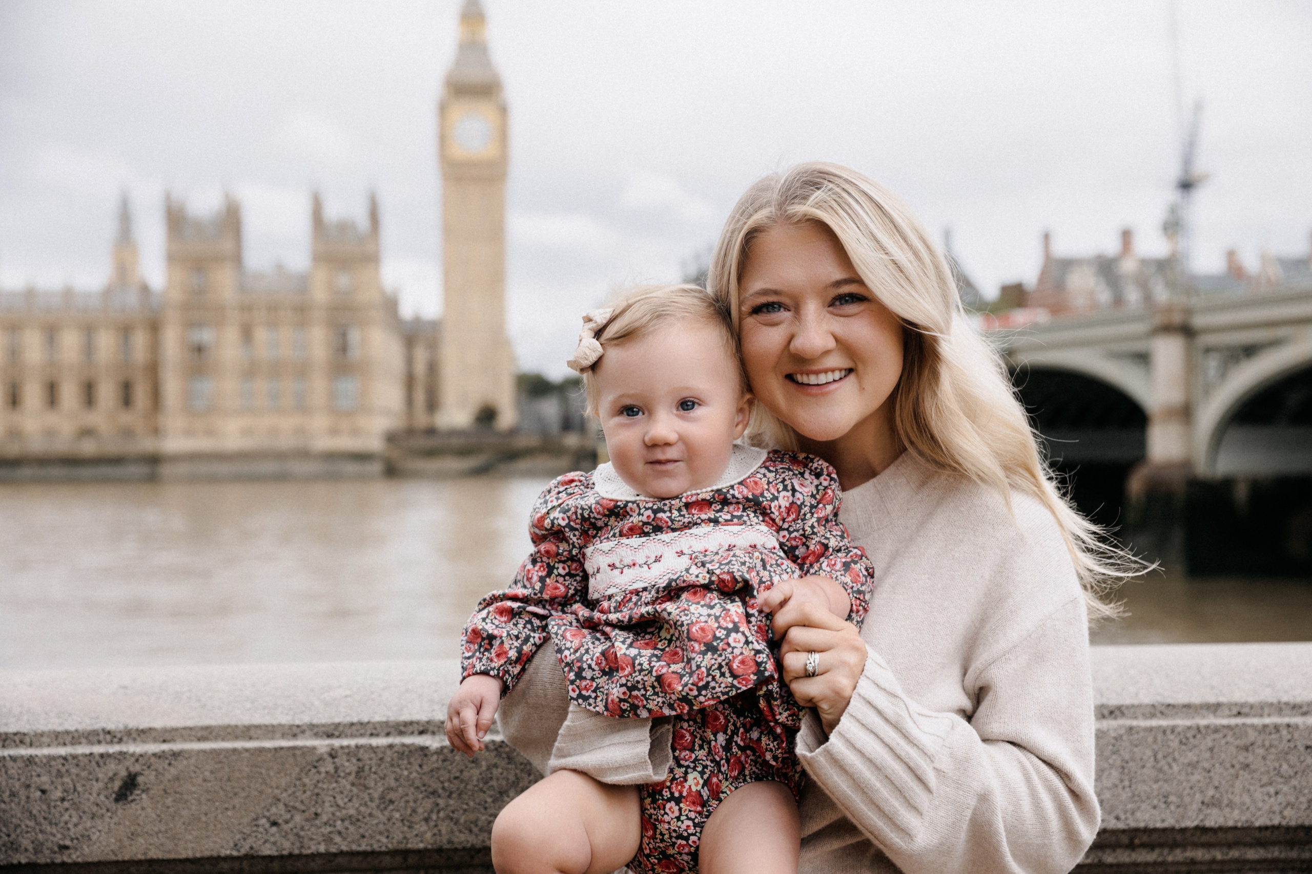 Family Photoshoot at Westminster. LondonPhotoStory — Vacation Photographer in London