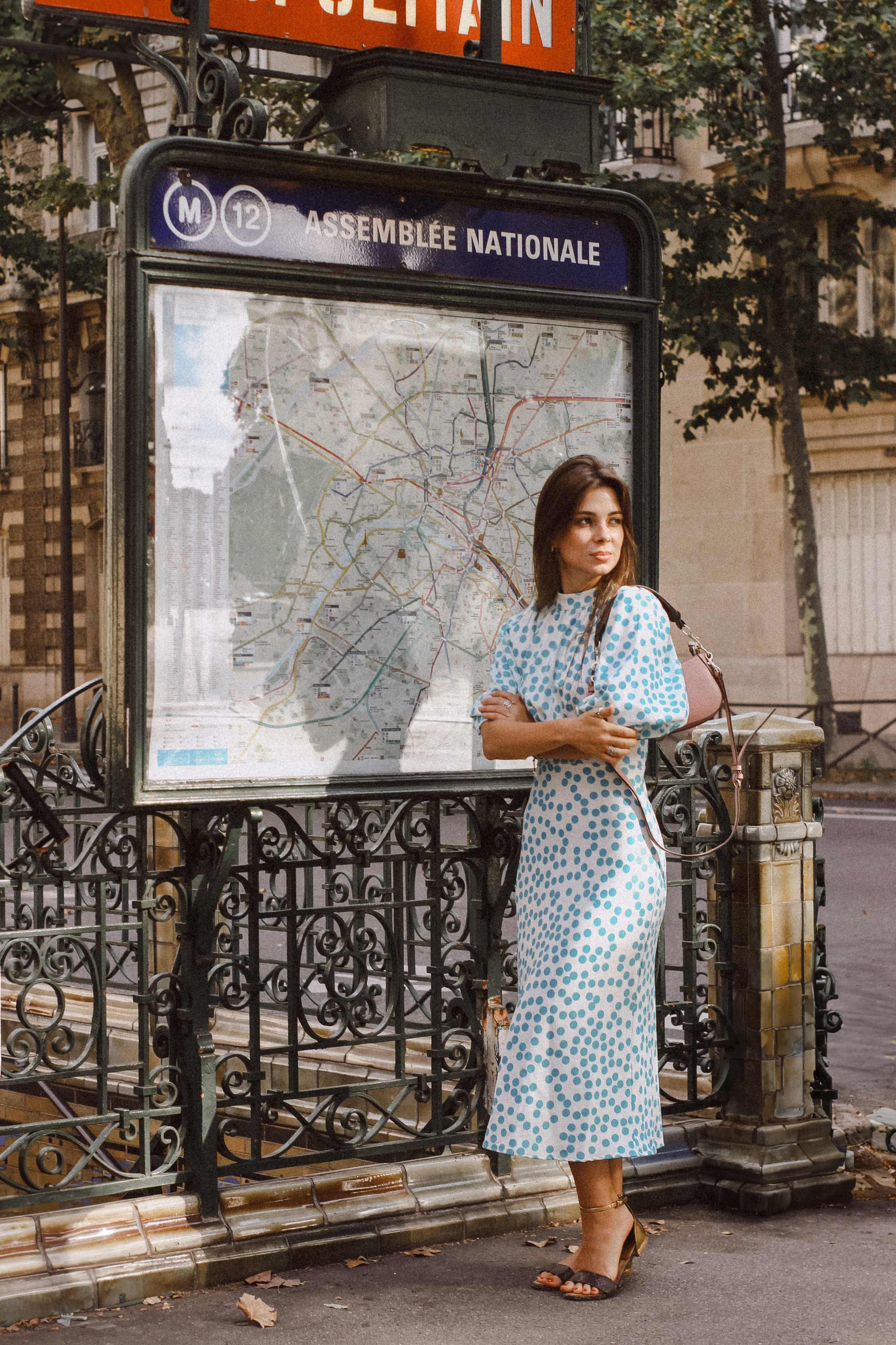 Street Style Photoshoot of Varvara in Paris | Vlada Photo Art. Photographer in Paris: Vlada PhotoArt