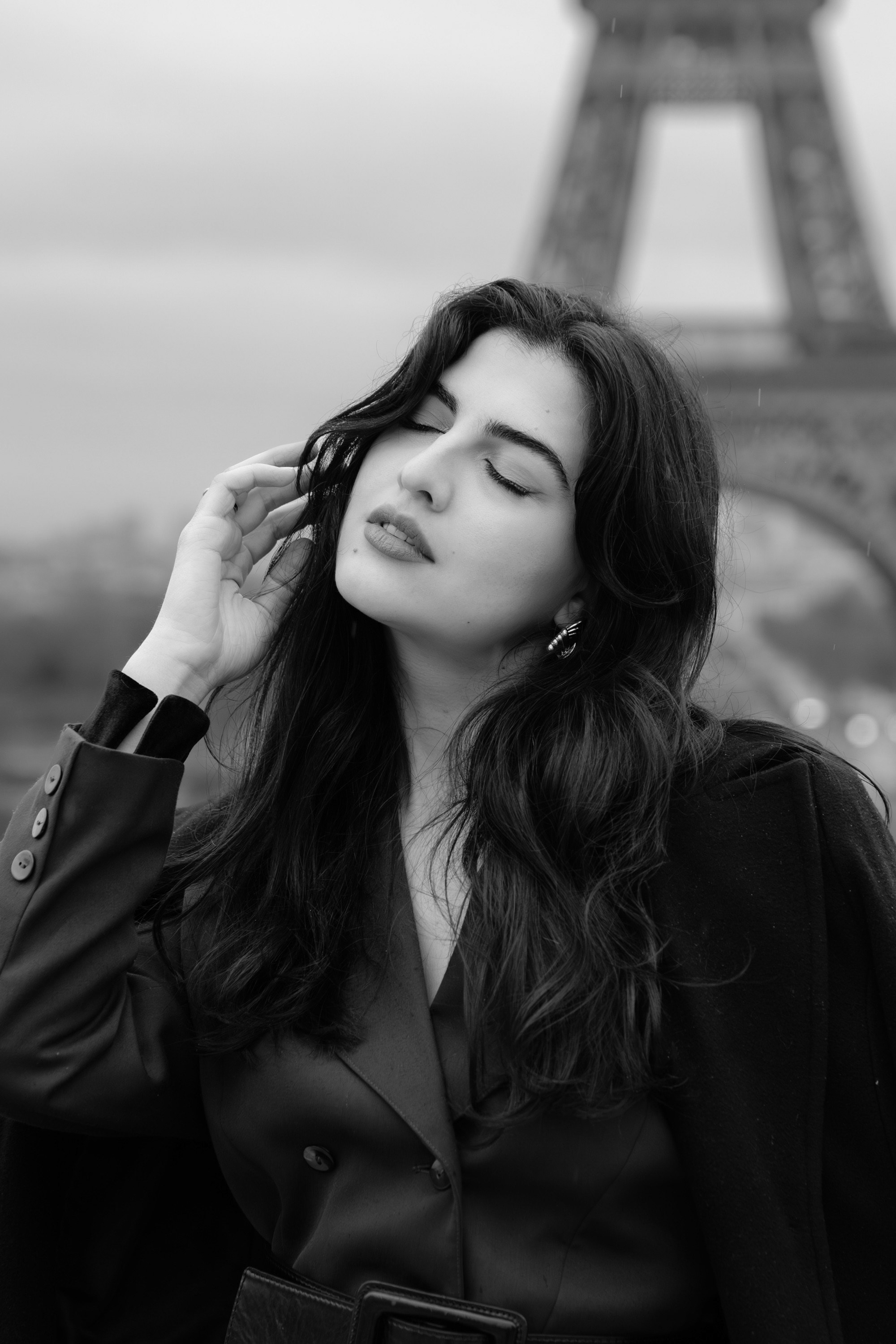 Solo Portrait Session: Trocadero. Paris Photographer & Videographer