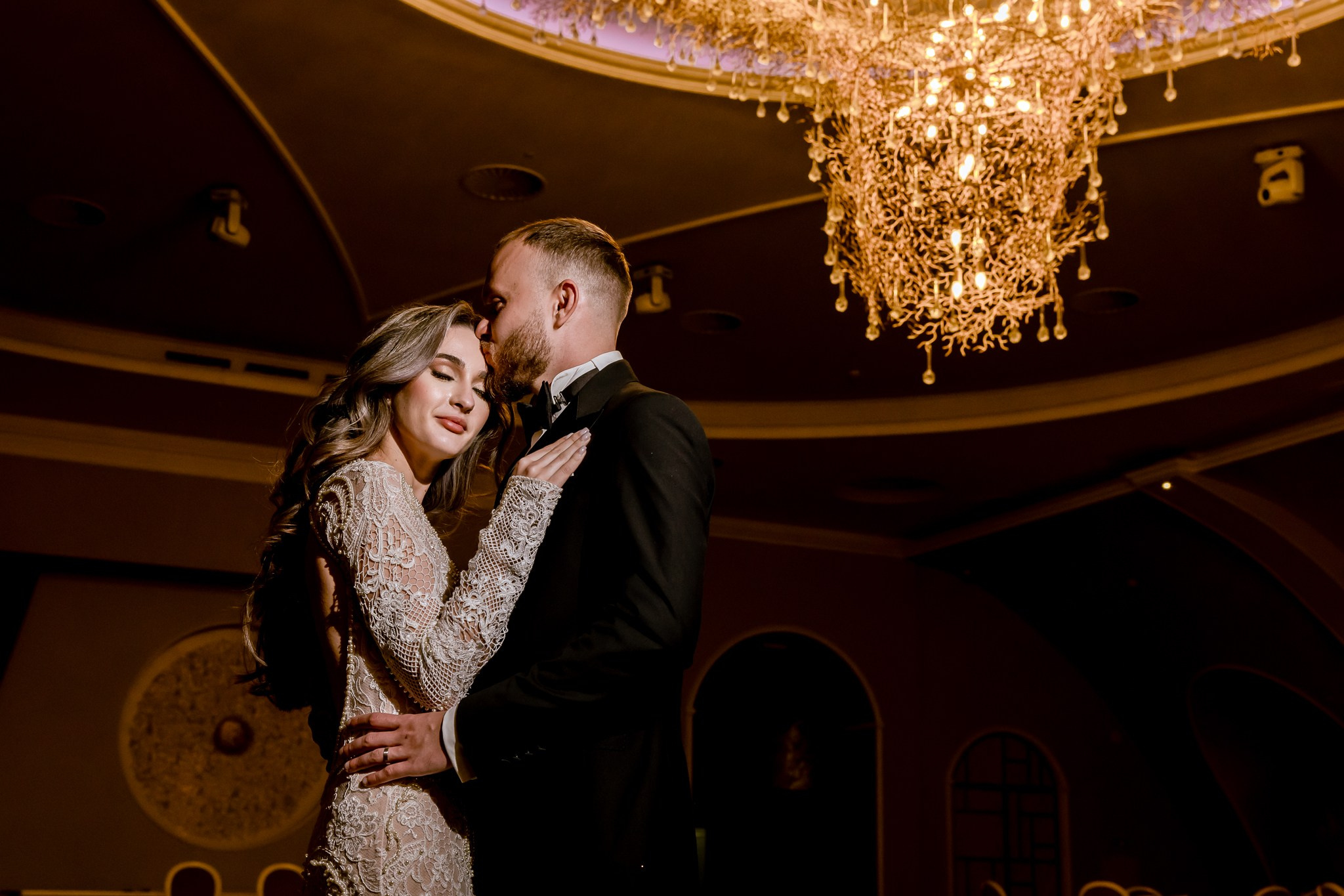 Nuntă & Save the date. Portré 📸 Photographer | Newborn photos • Maternity photos • Engagements • Weddings • Events • Portraits • Families • Birthdays • Parties