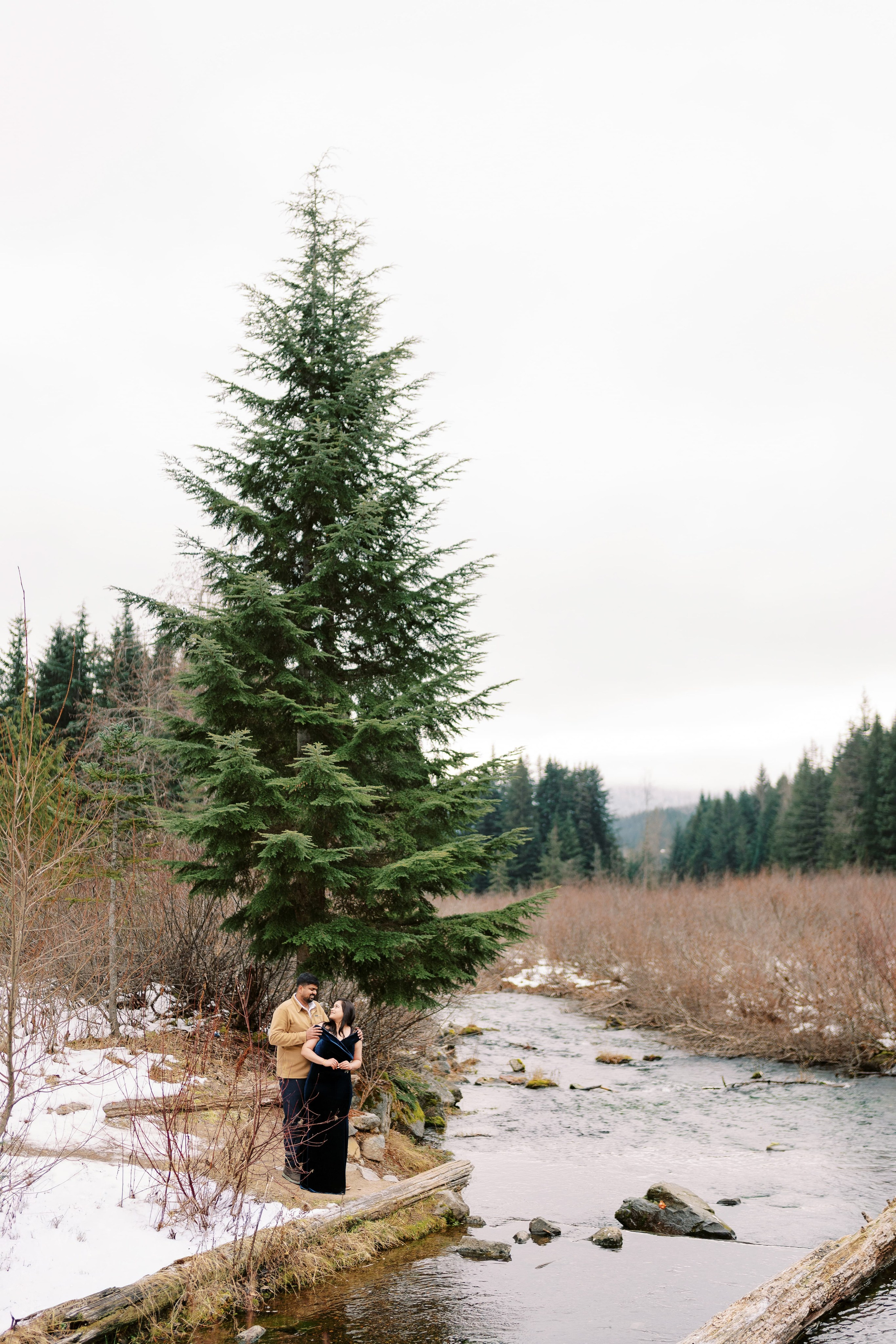 Engagement photoshoot. Date & TJ. Gold Creek Pond. December 2024. EVAN ARISTOV WEDDING PHOTOGRAPHY — Seattle Wedding Photographer