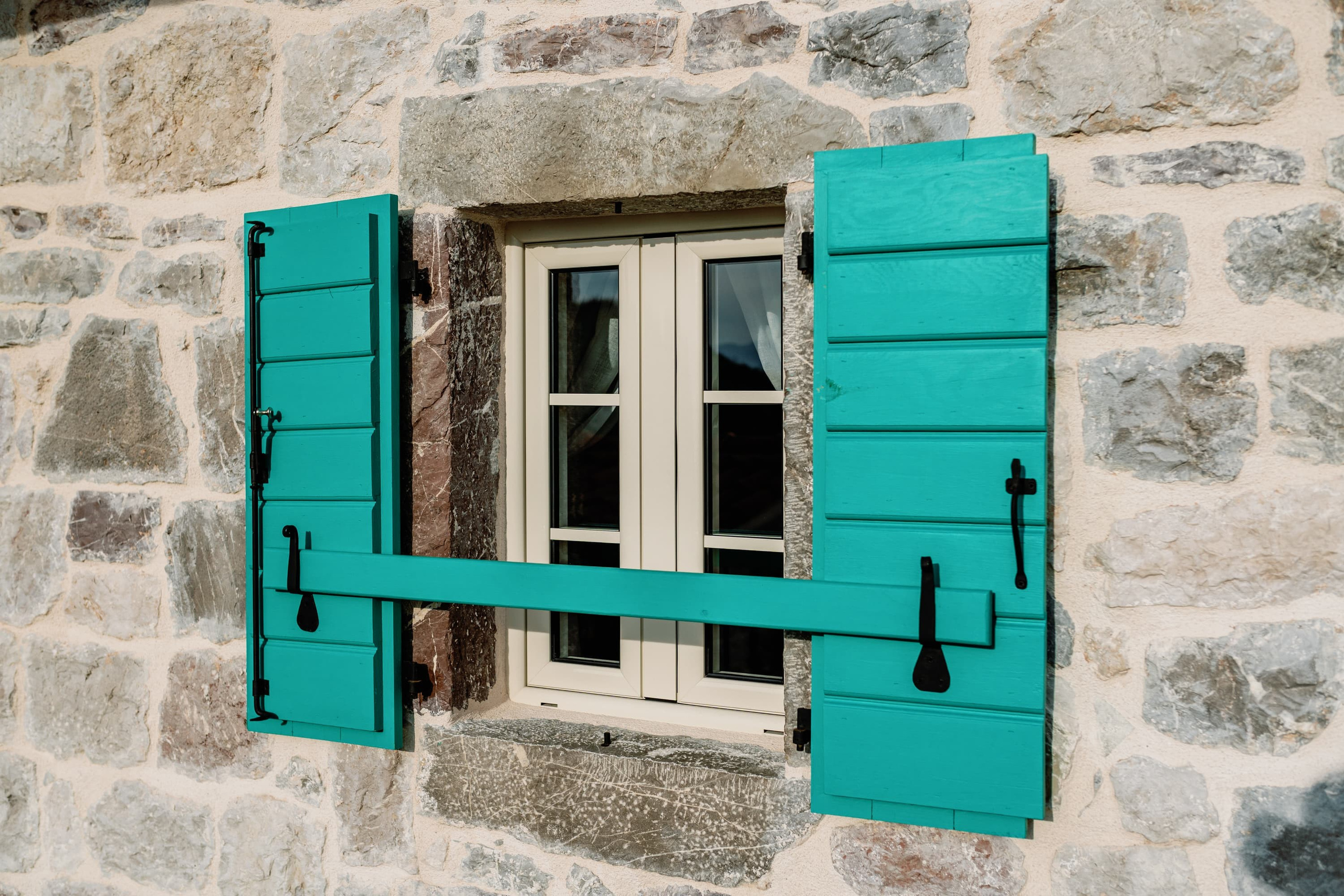 Real Estate Photography. Montenegro. EVAN ARISTOV WEDDING PHOTOGRAPHY — Seattle Wedding Photographer