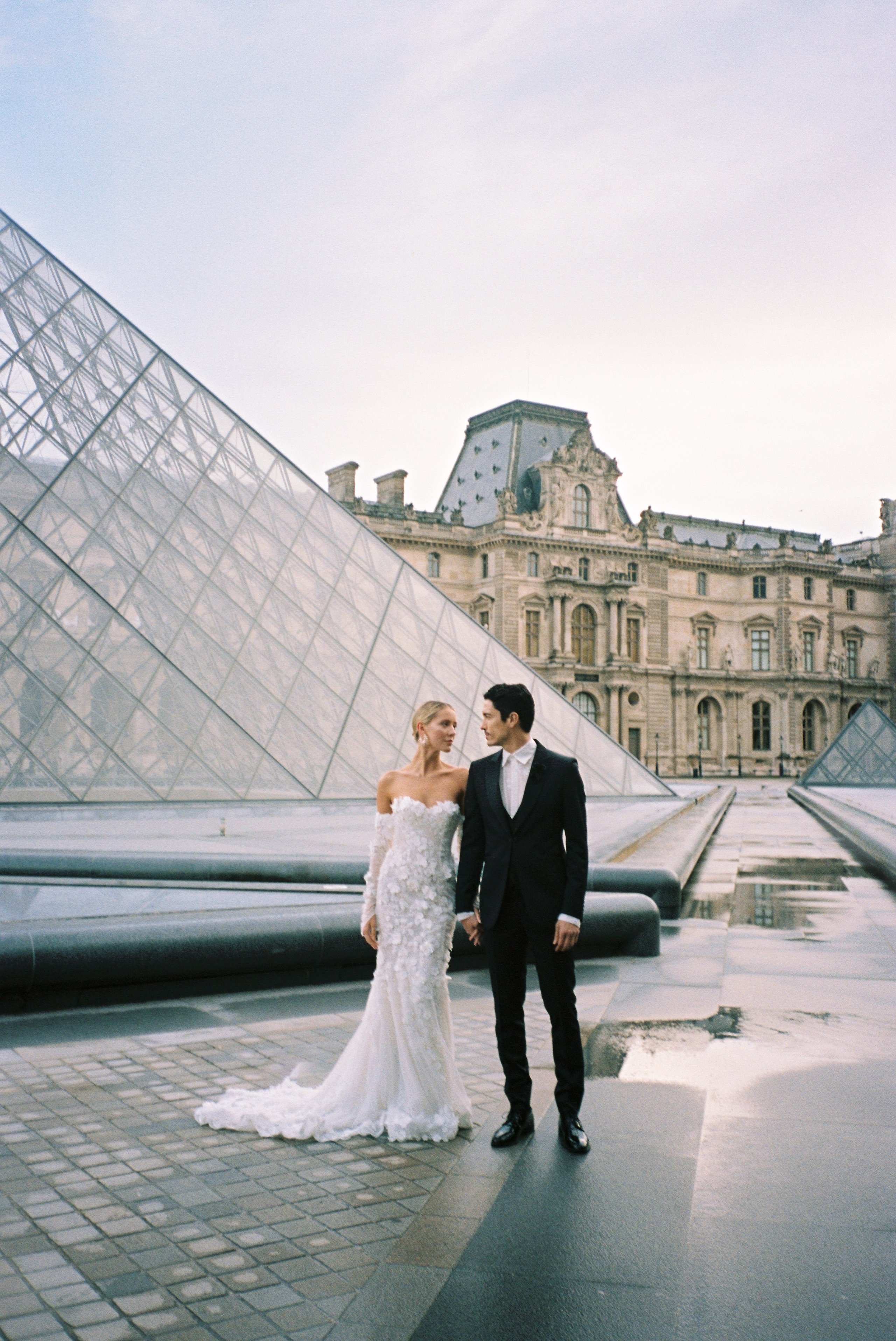 Romantic Photoshoot in Paris — Paris, the City of Love