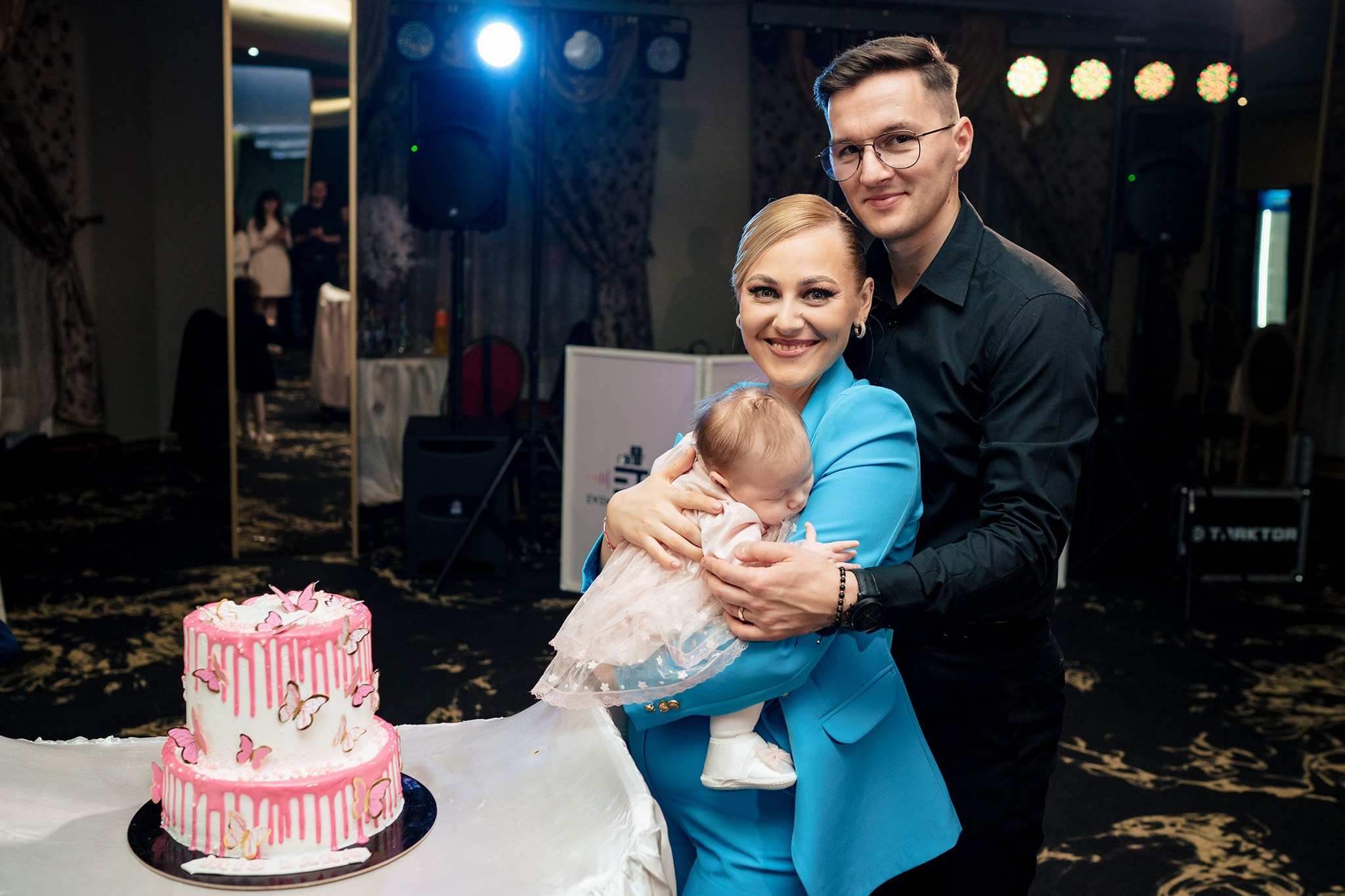 Sweetest devotion. Iris Lara. Acasă