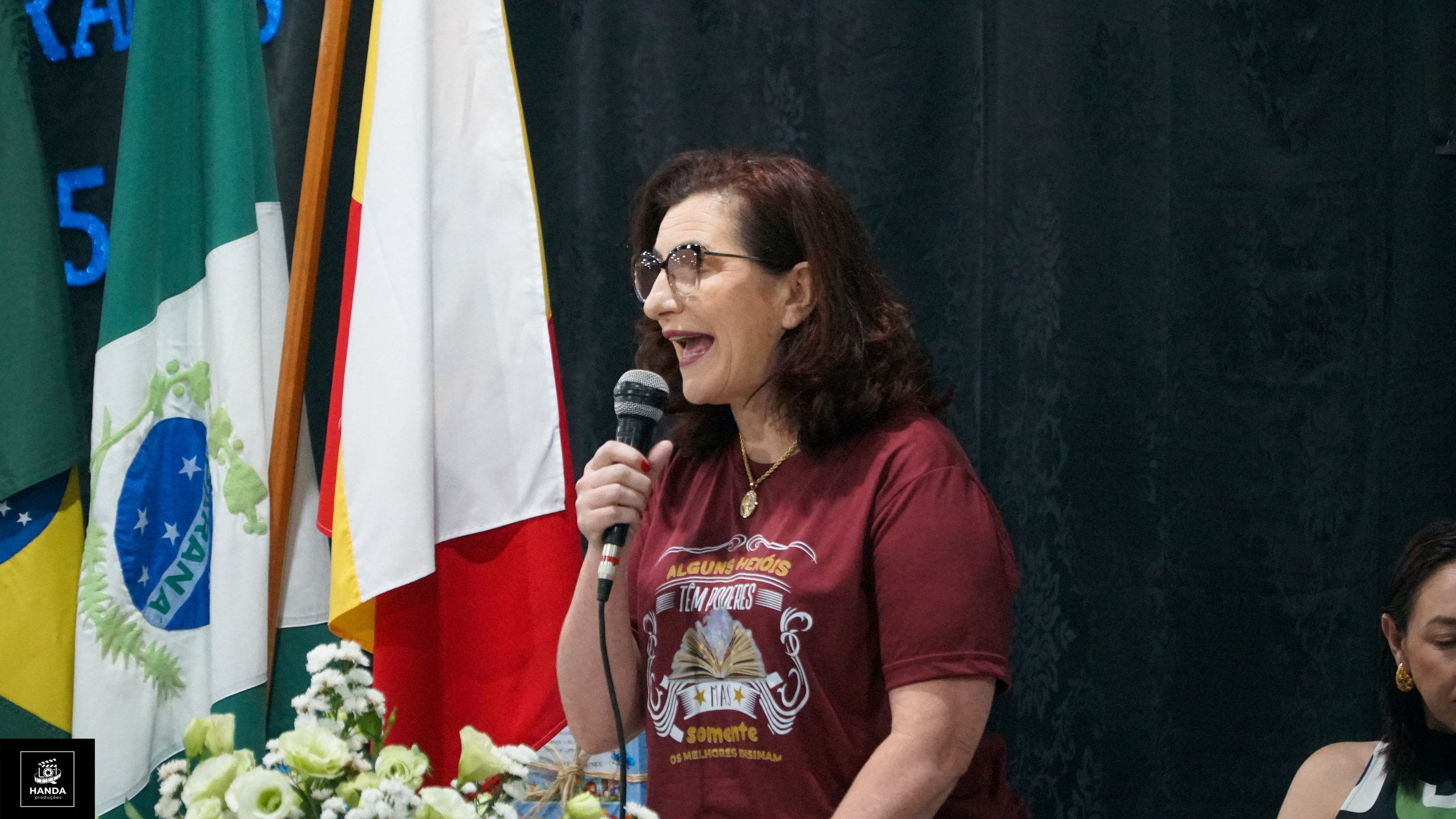 Noite autógrafos colégio Aurélio Buarque de Holanda. Handa Produções