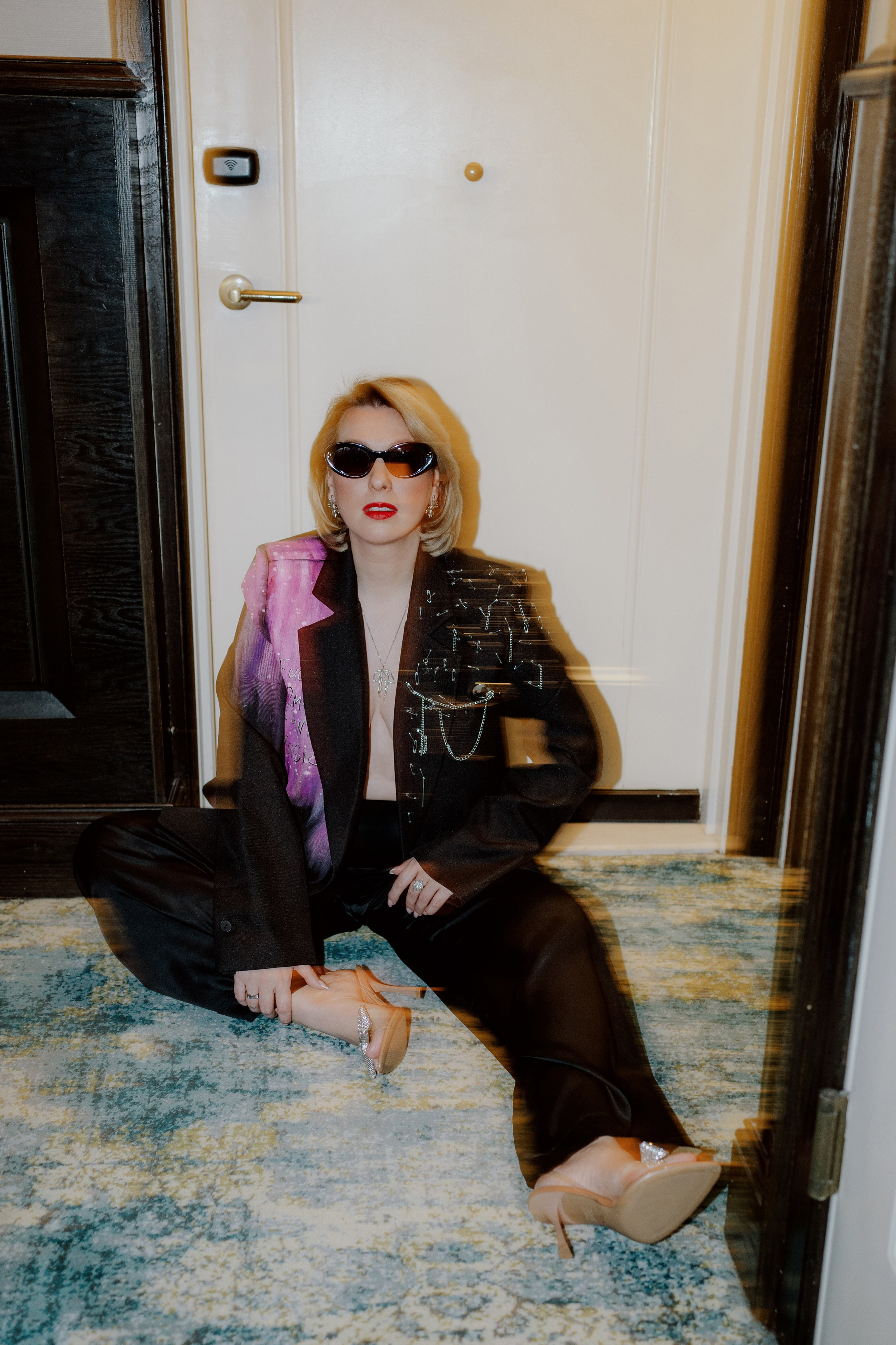 In the hotel. M Atelier | Art Portraits