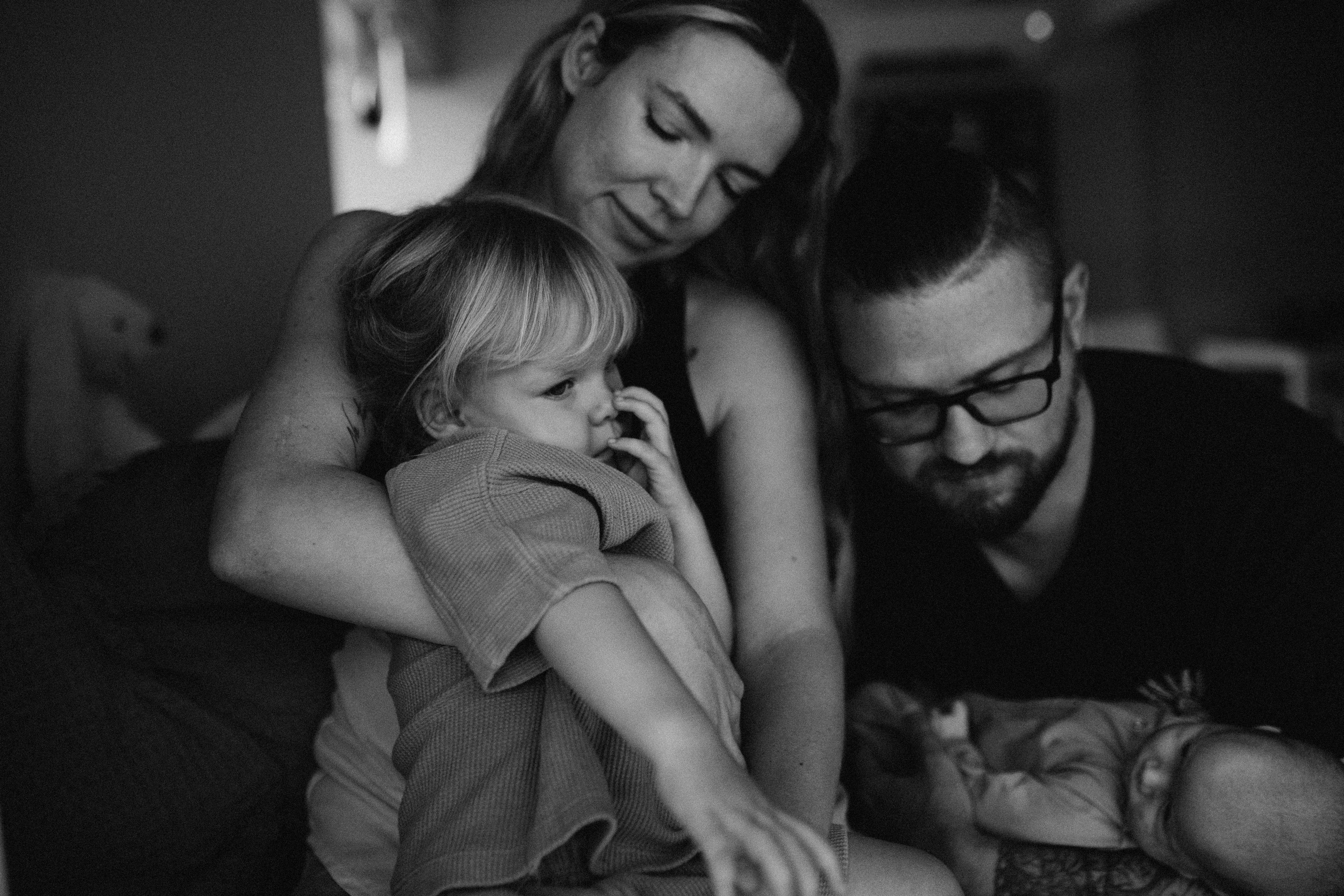 Gentle waves of family Love. Fotografa documental de familia e nascimento em Florianópolis SC Daria Ermolaev