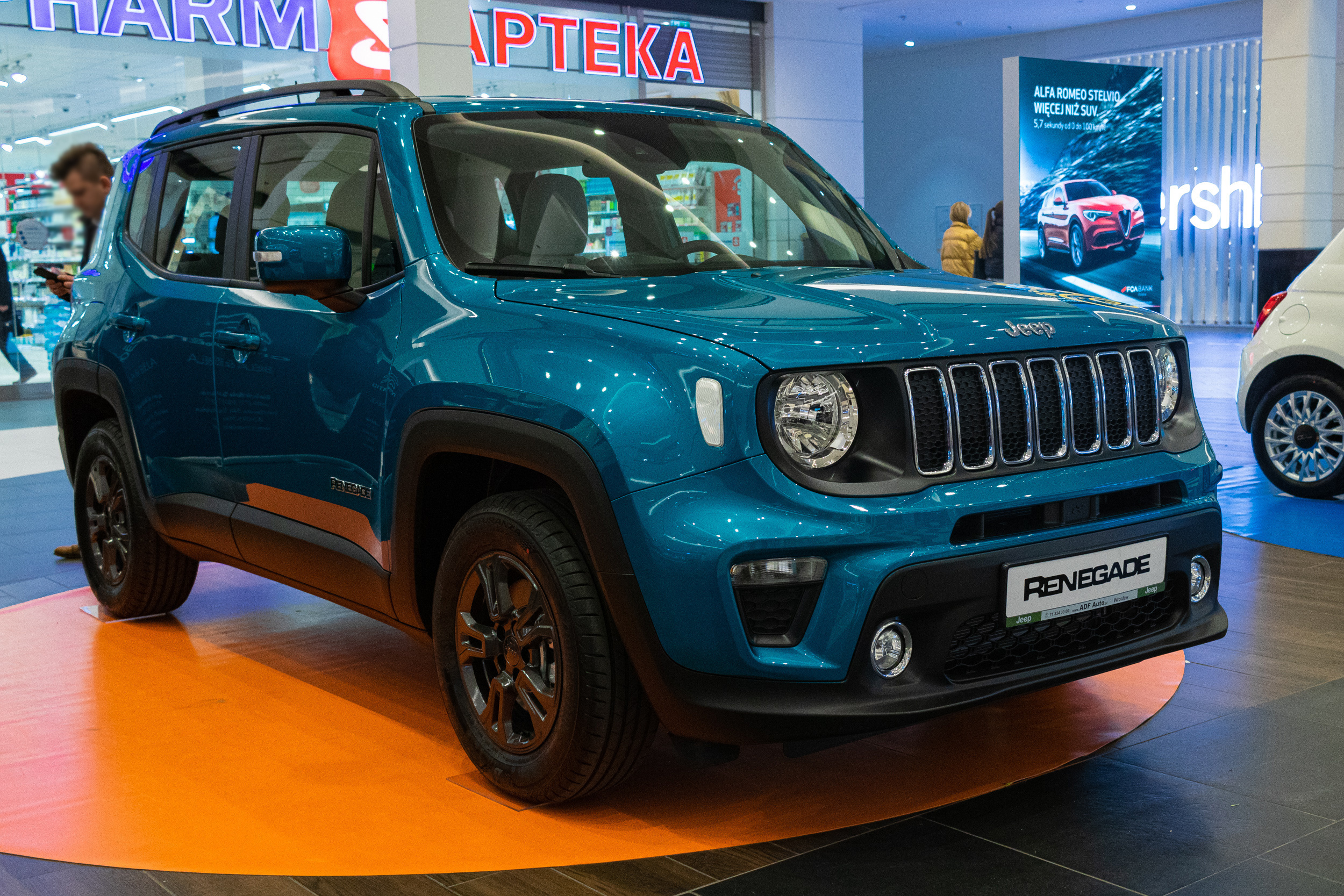 Wystawa aut, Magnolia park Wrocław. Dimitri Ilkov Photography — Capturing Life’s Moments in Edmonton, Cana