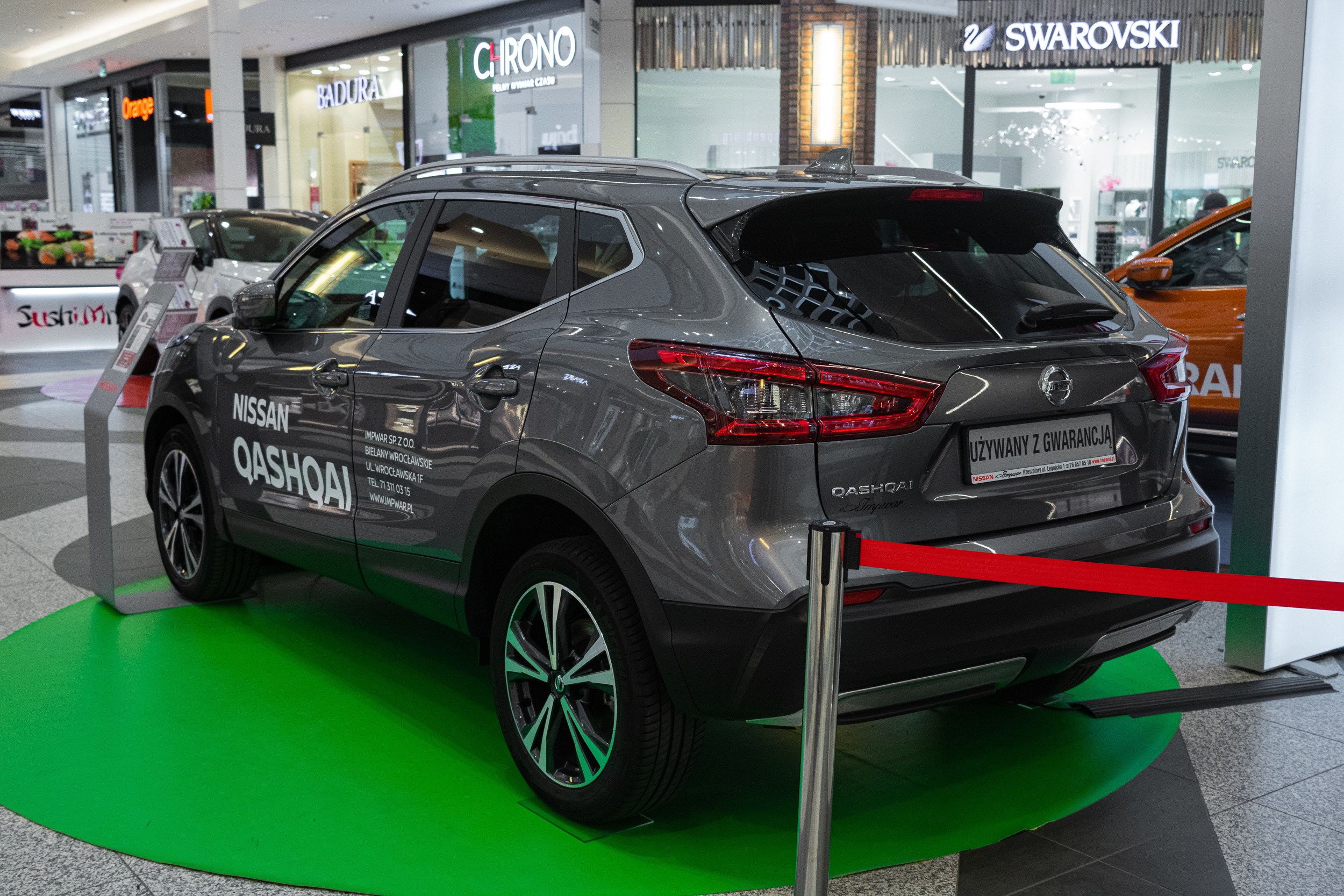 Wystawa aut, Magnolia park Wrocław. Dimitri Ilkov Photography — Capturing Life’s Moments in Edmonton, Cana