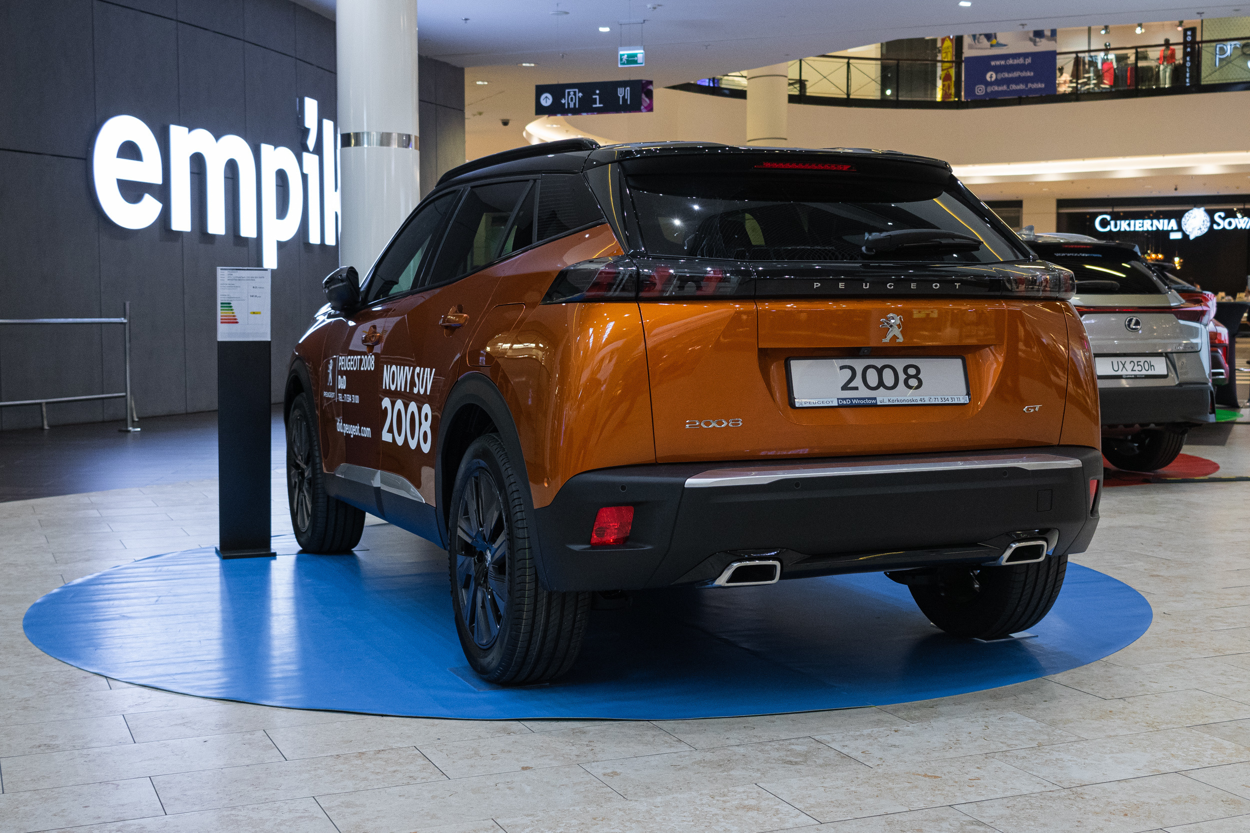 Wystawa aut, Magnolia park Wrocław. Dimitri Ilkov Photography — Capturing Life’s Moments in Edmonton, Cana