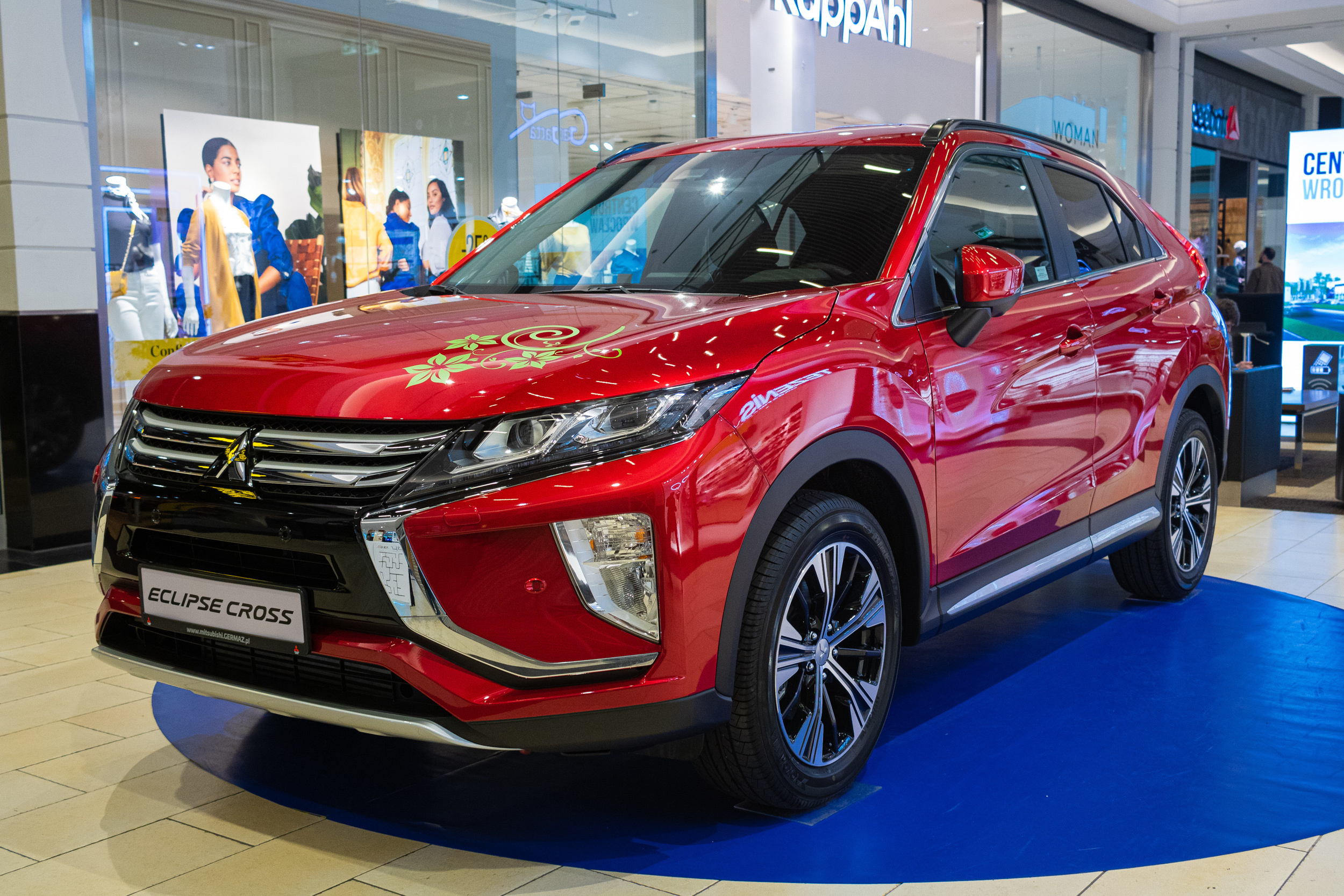 Wystawa aut, Magnolia park Wrocław. Dimitri Ilkov Photography — Capturing Life’s Moments in Edmonton, Cana