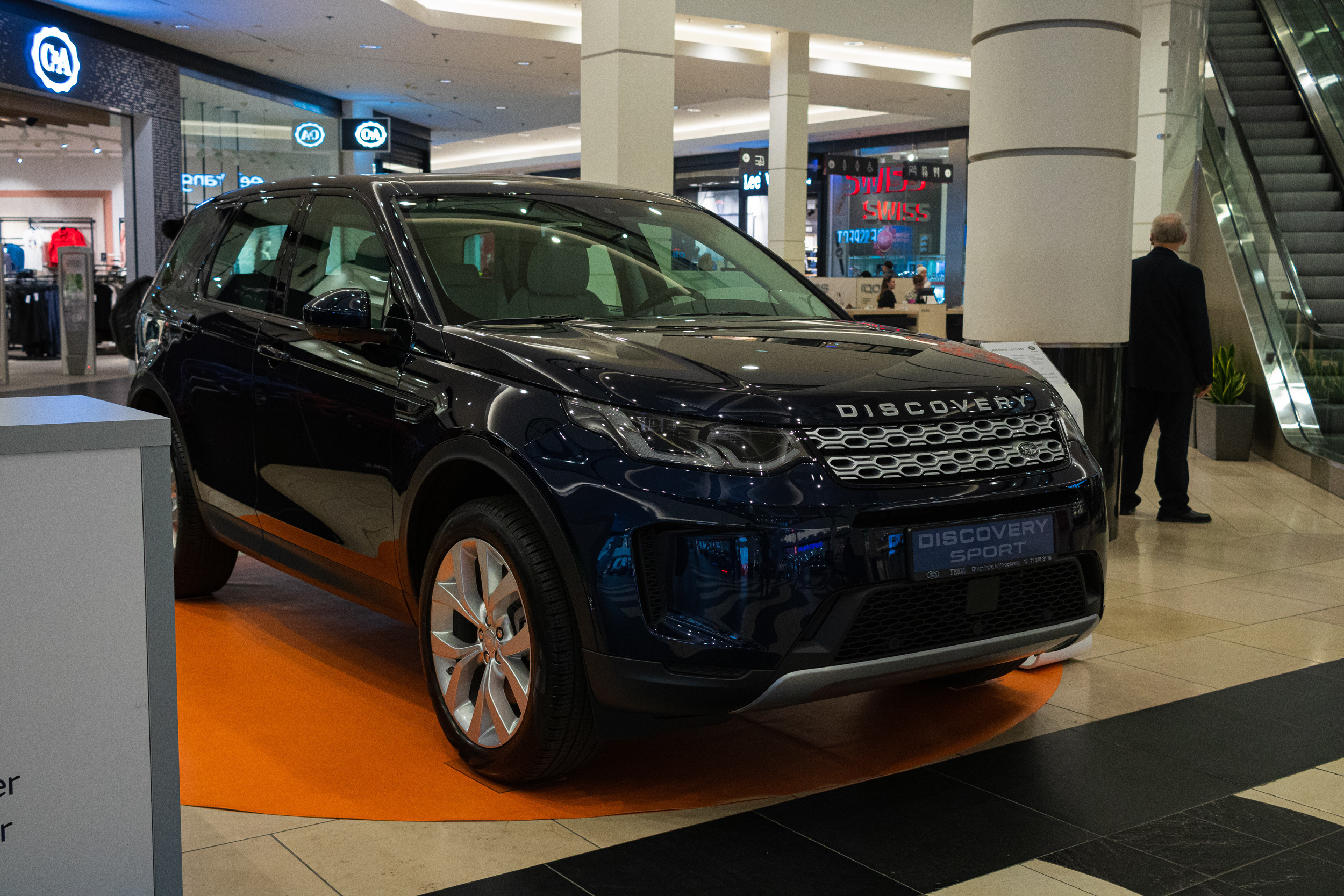 Wystawa aut, Magnolia park Wrocław. Dimitri Ilkov Photography — Capturing Life’s Moments in Edmonton, Cana