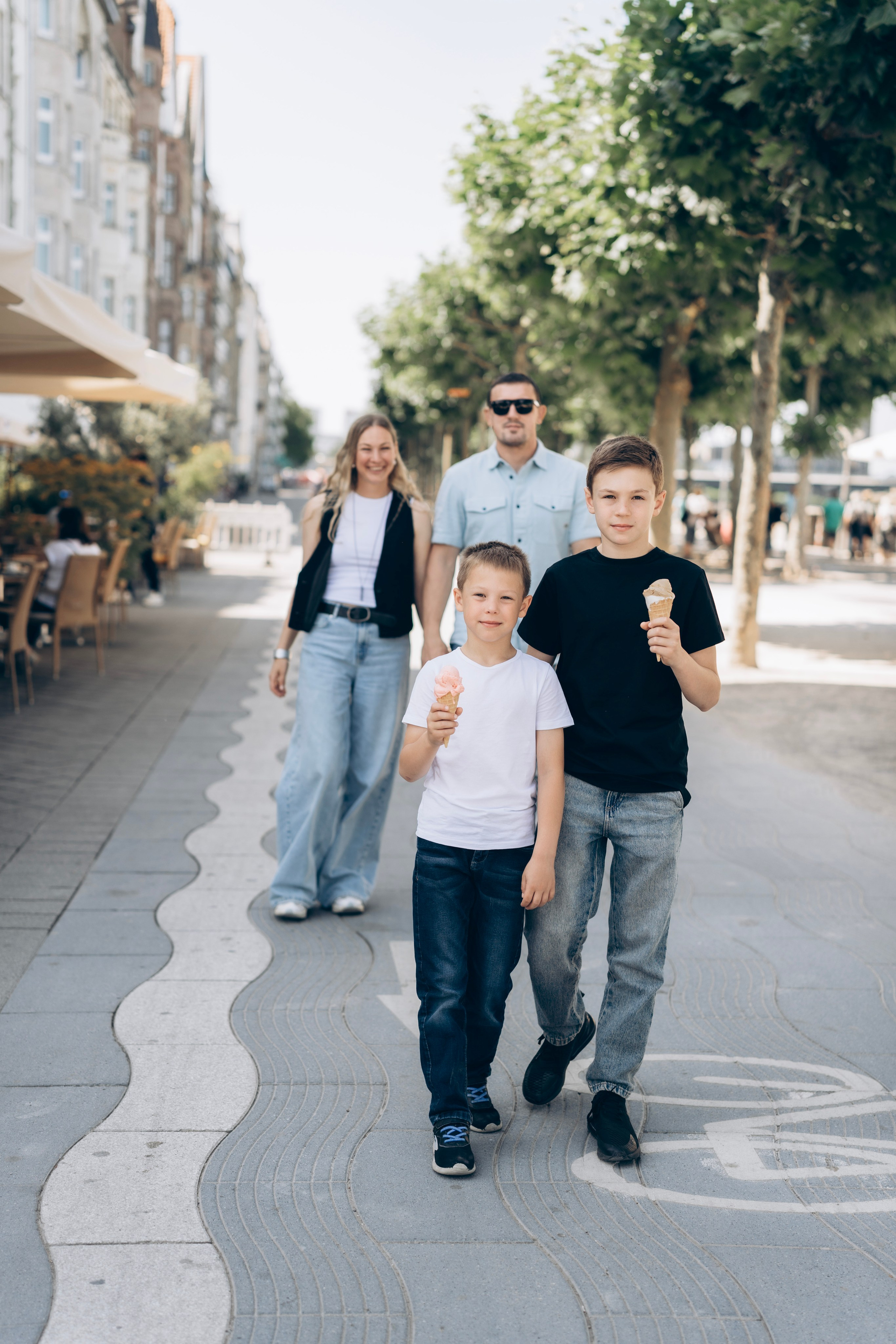 Family in the city. Photography in Germany