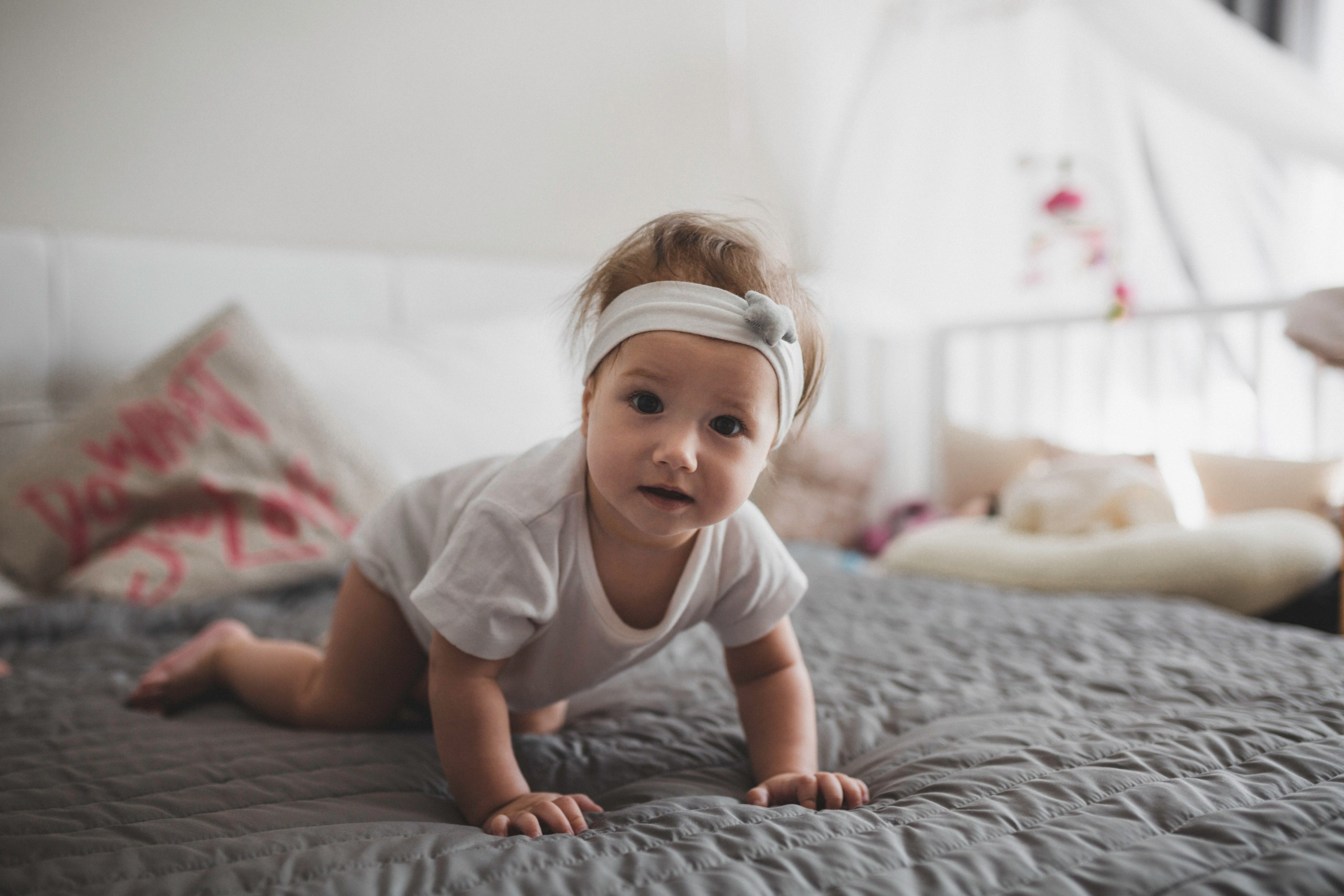 Elina & daughter. Madrid Photographer for Proposals, Engagements & Families | Anya Petrova