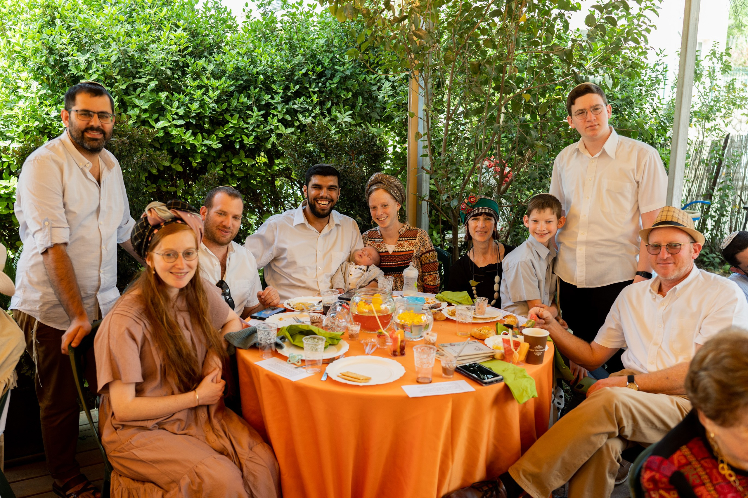 משפחת ברנד. יוסף מזרחי צילום חתונה, ברית וזוגיות. צלם מקצועי שאוהב להוציא אתכם הכי יפים ברגעים הכי מרגשים