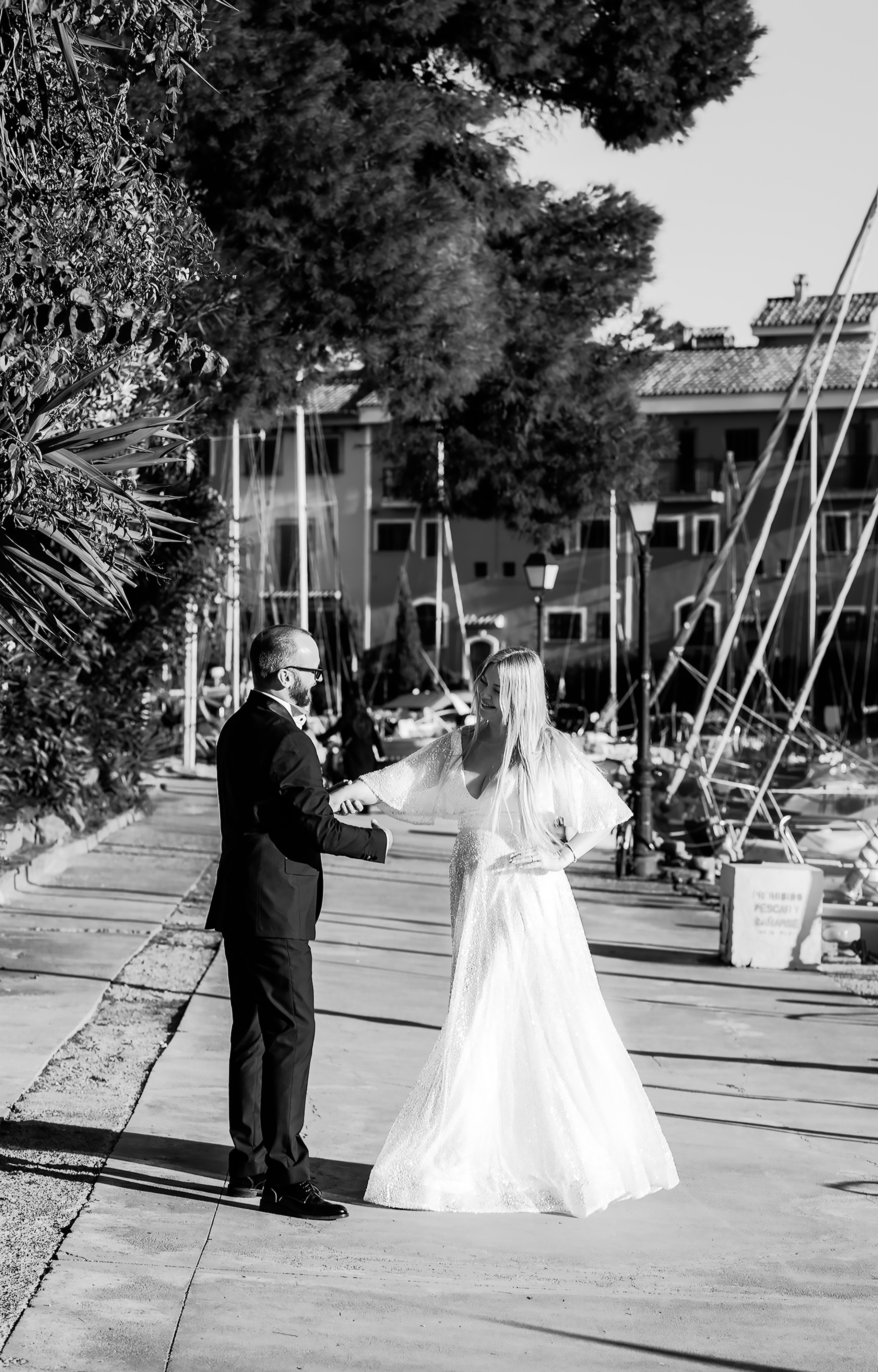 Elegant Wedding Photography by Julia Gnatenko | Destination Weddings in Valencia, Alicante, Barcelona. Julia Gnatenko — Photographer Valencia, Alicante, Barcelona, Spain, Europe