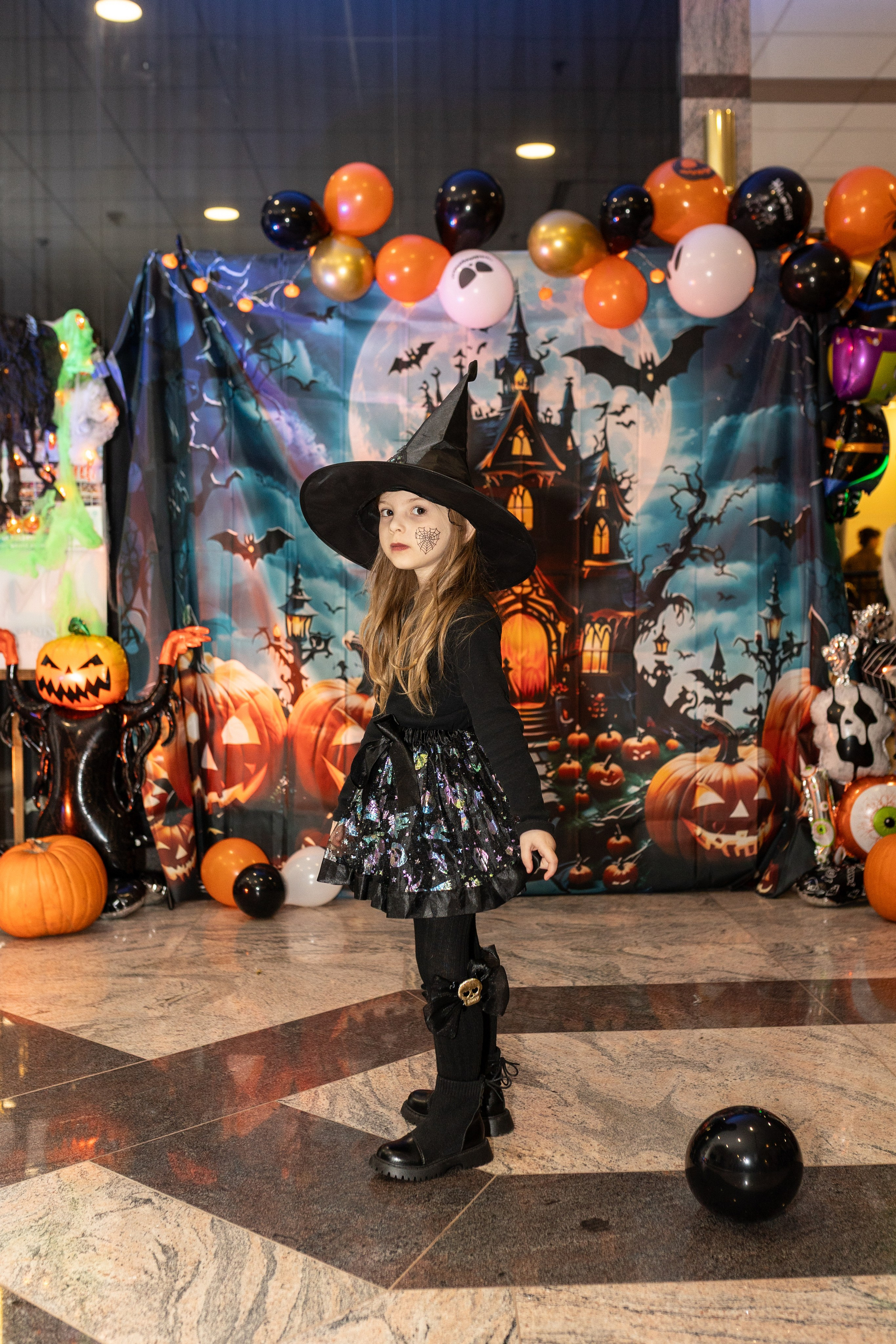 Leo dance studio Helloween 2025. Семейный и детский фотограф в Варшаве Мила Бобровская