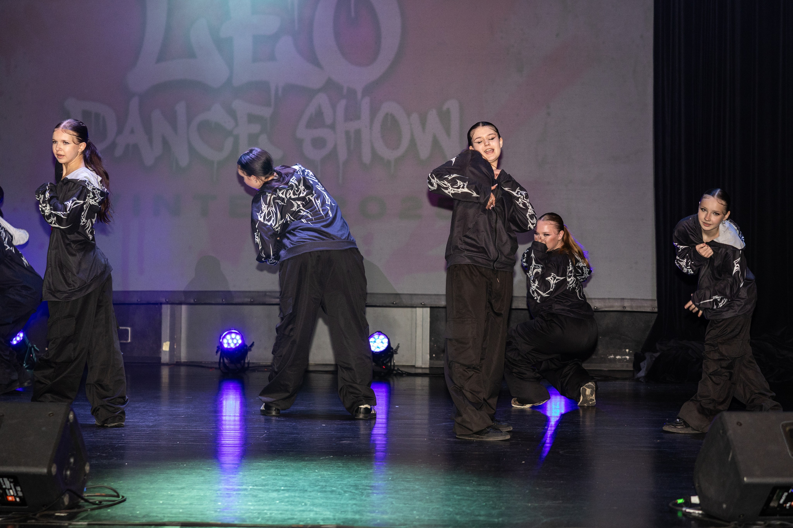 LEO DANCE SHOW WINTER 2025. Семейный и детский фотограф в Варшаве Мила Бобровская