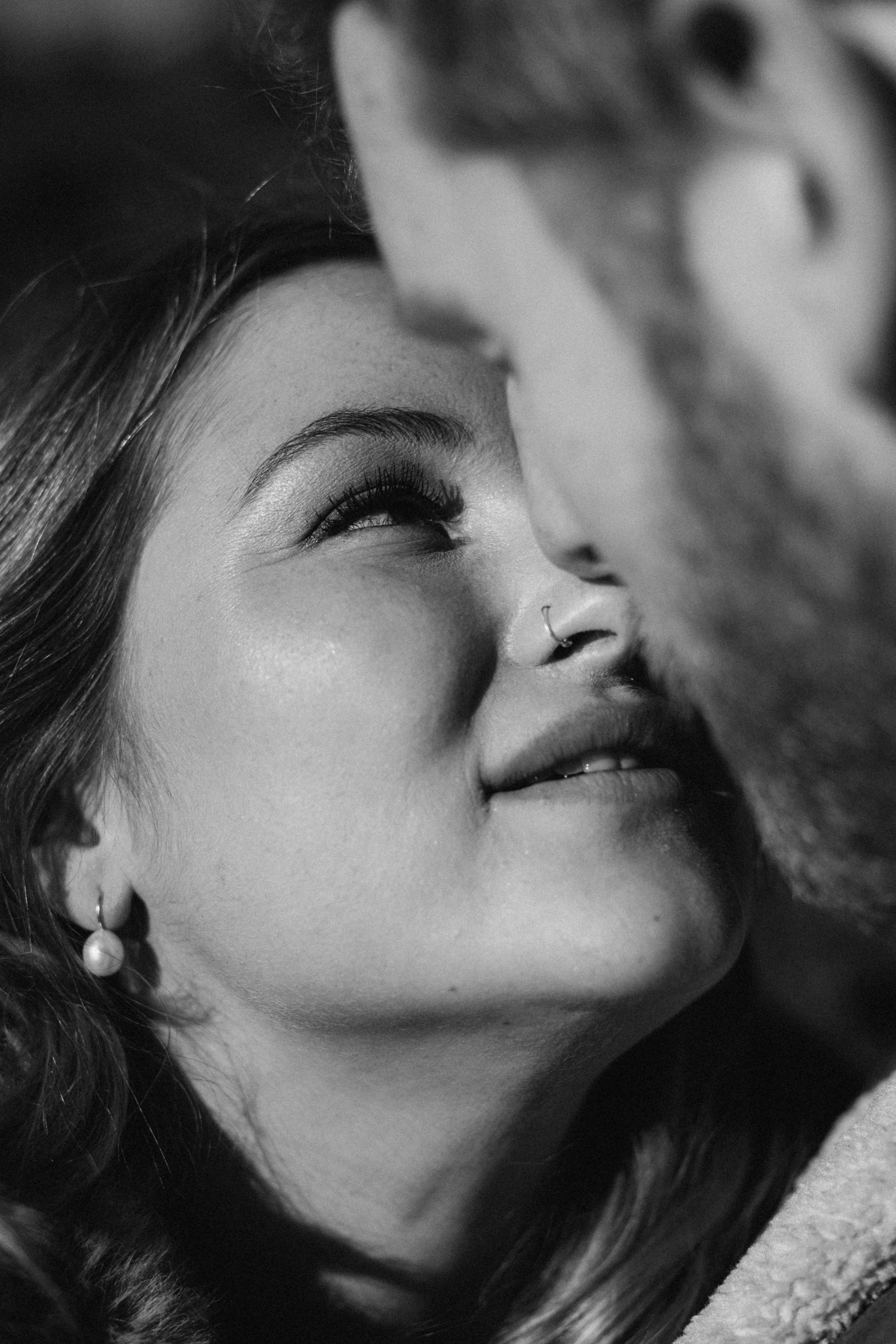 Howth cliff photoshoot. Wedding & Family photographer in County Donegal and Dublin, Ireland