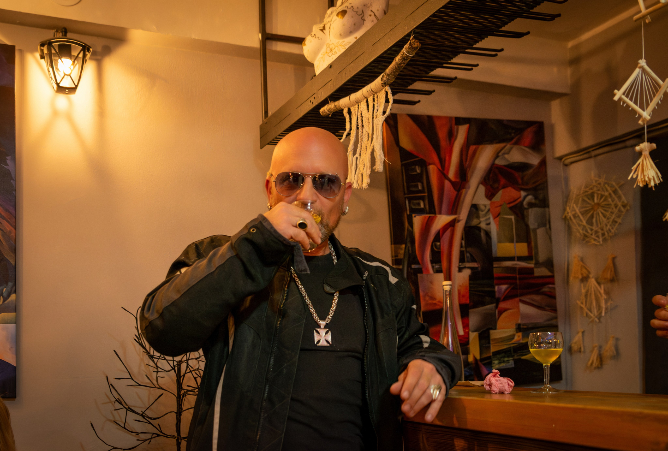 Репортажно фотографисање са отварања ТАТТО РОИ-а у Новом Саду, Србија. Викторија Федосеенко, фотограф у Србији