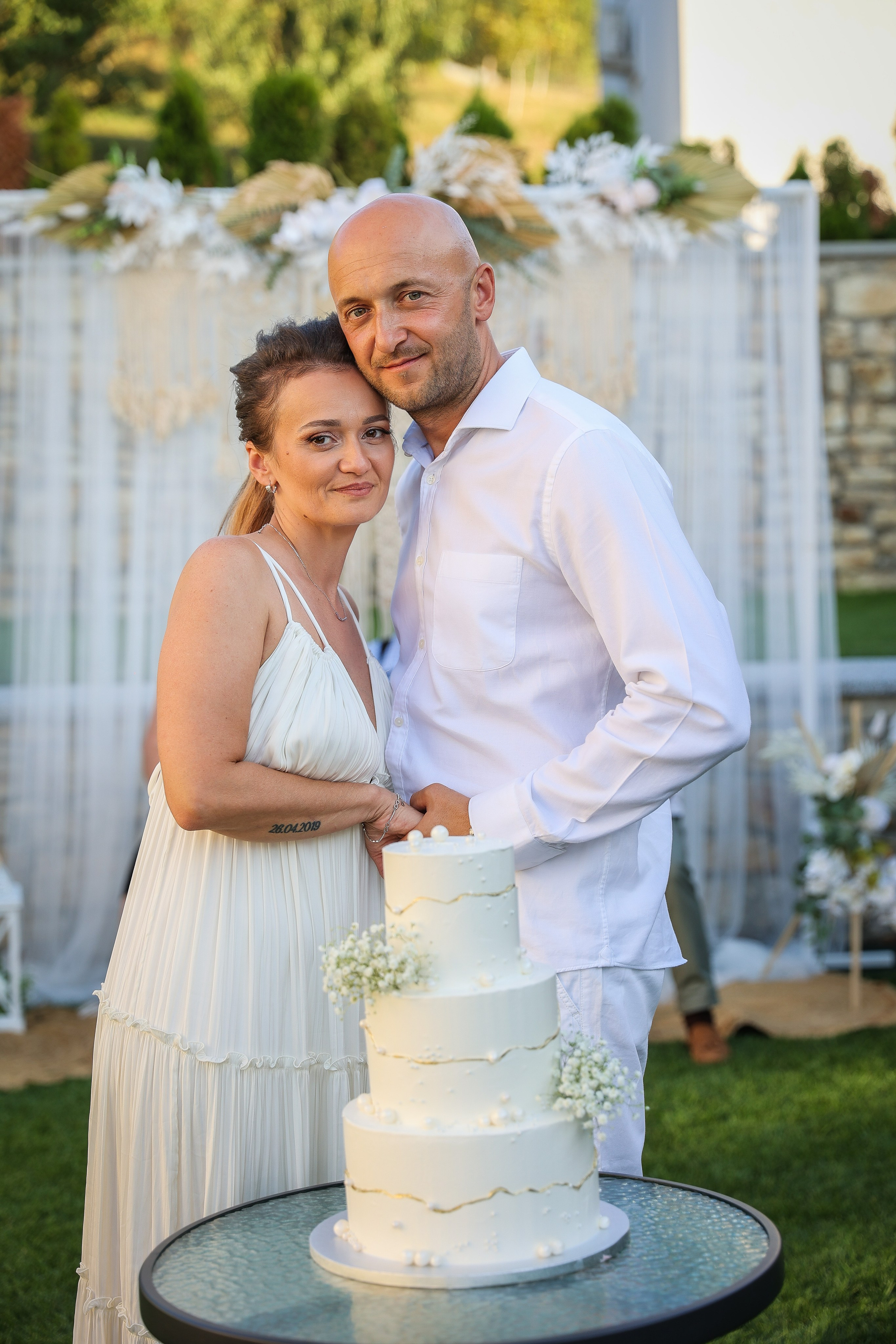 Nunta Cosmin și Simona de la La Moșu a fost exact genul de eveniment care demonstrează cât de frumoasă poate fi o nuntă în aer liber. Rares Bucur is a professional wedding photographer based in Cluj-Napoca, Romania, specializing in wedding photography