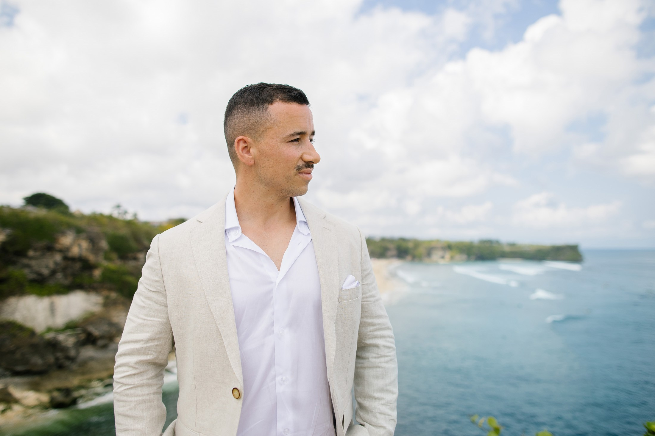 Escape to Bali on a cliff. Get.it.feel — Aesthetic Photography and Videography