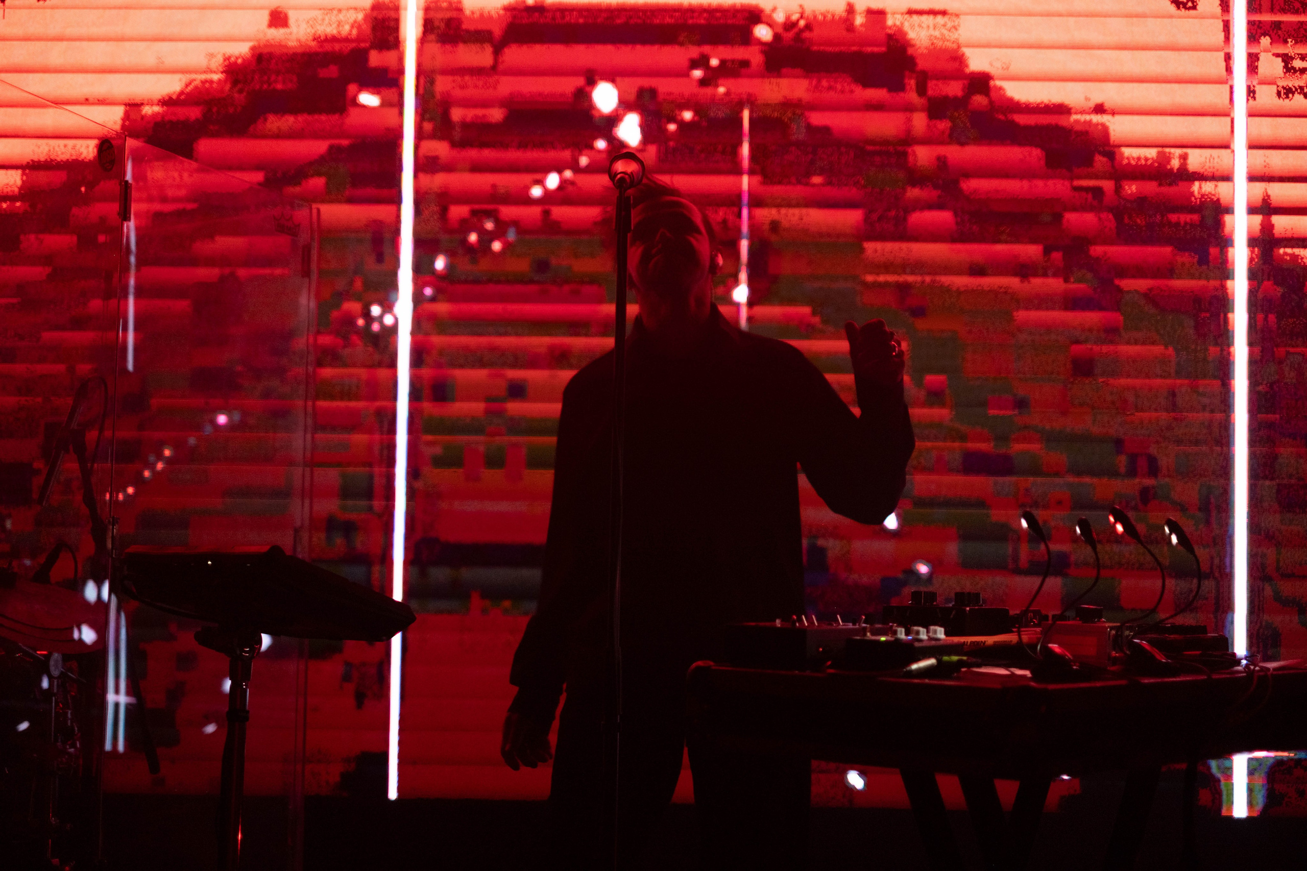 Dolphin @ 7 Fridays @ 06.05.25